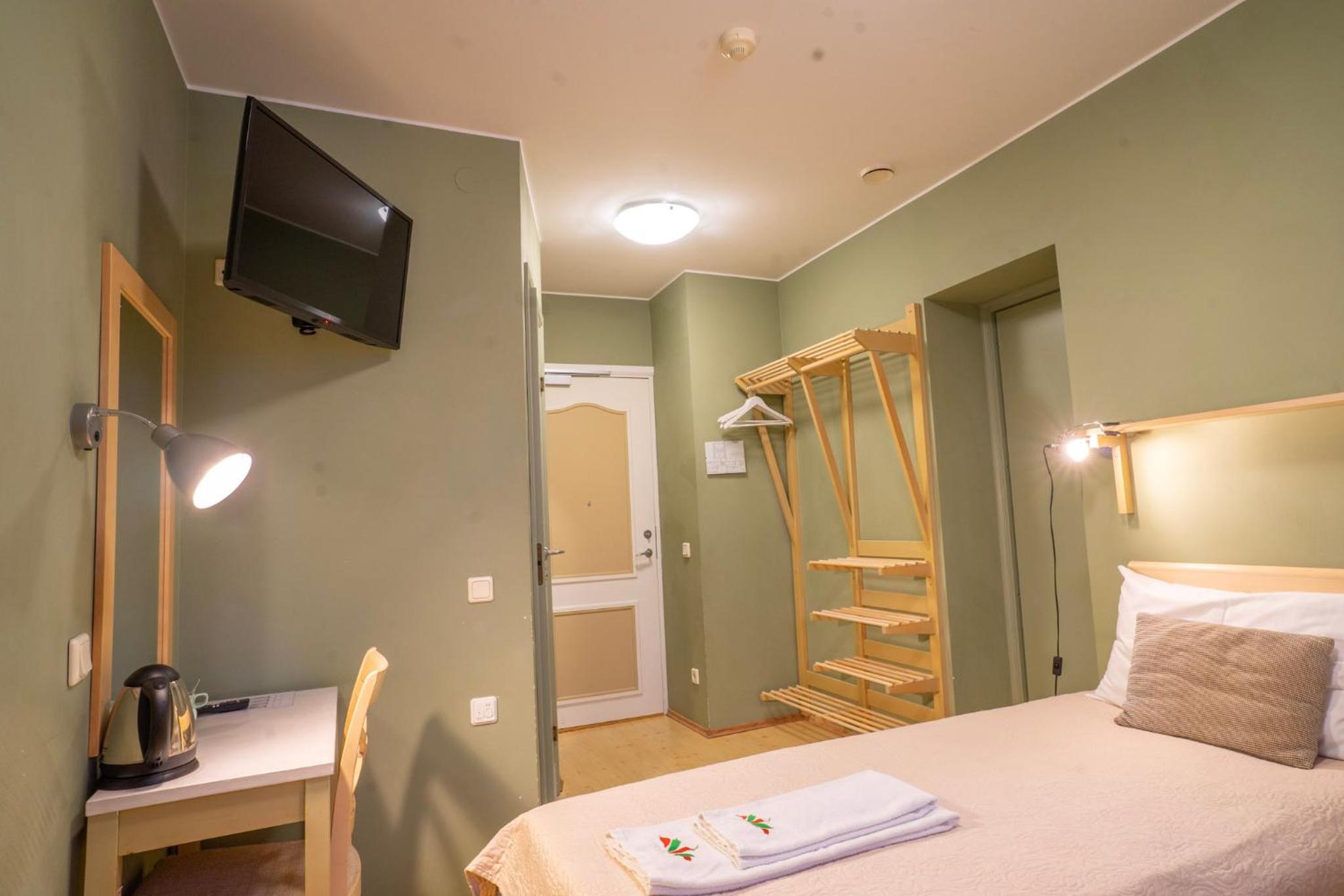 Double or Twin Room - Photo 2