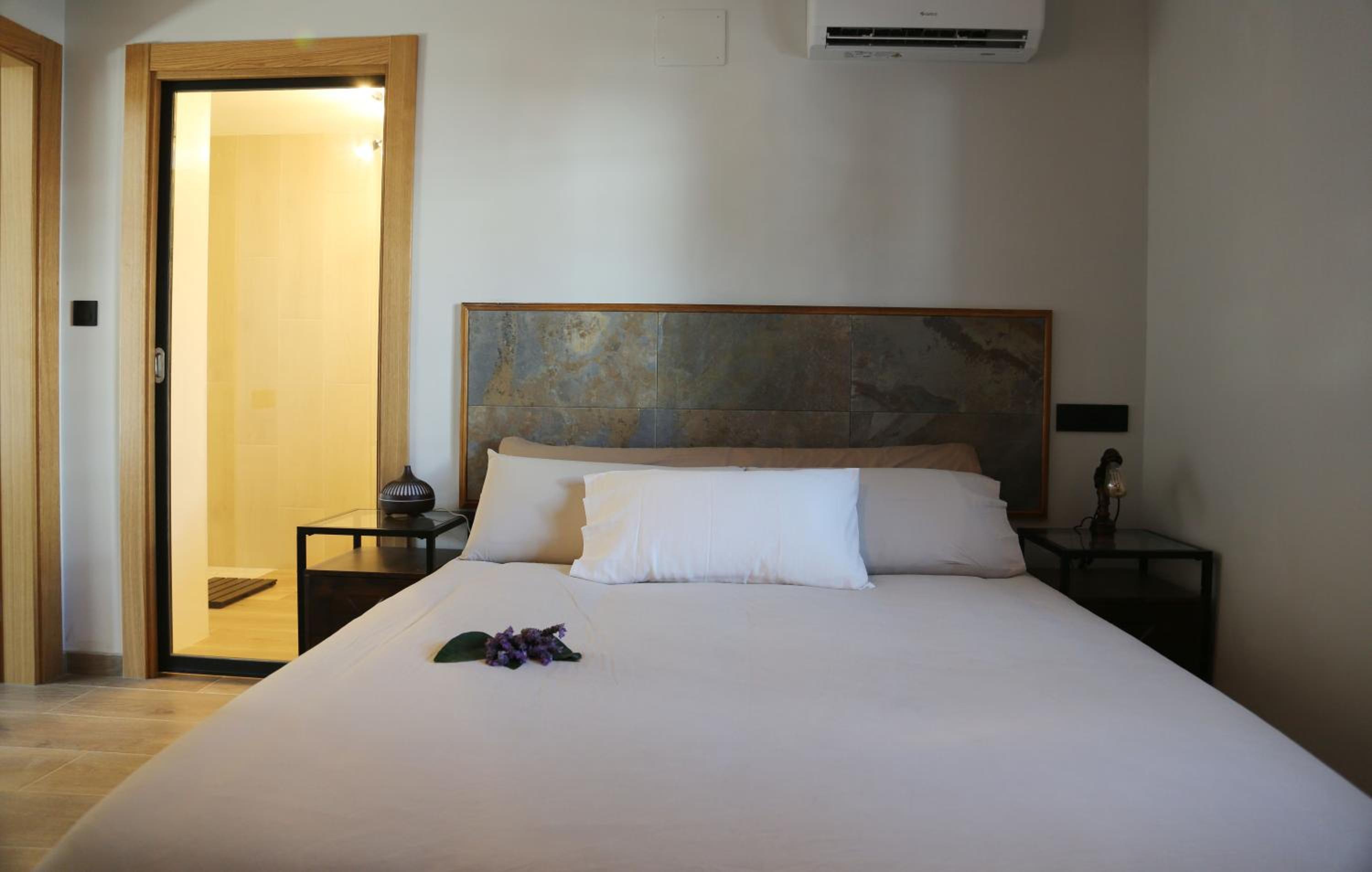 Queen Room with Balcony