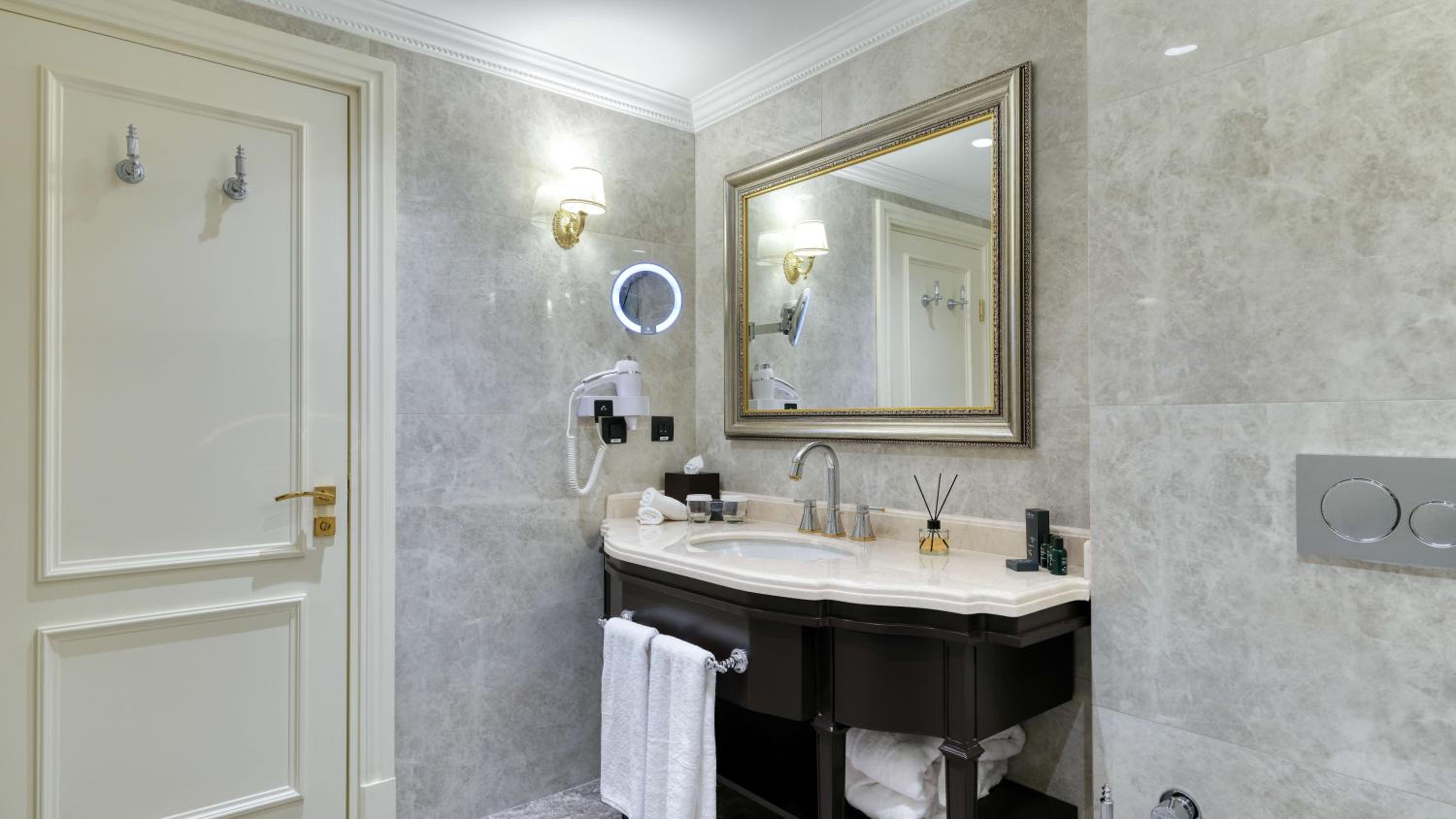 Exclusive Room with City View photo 2