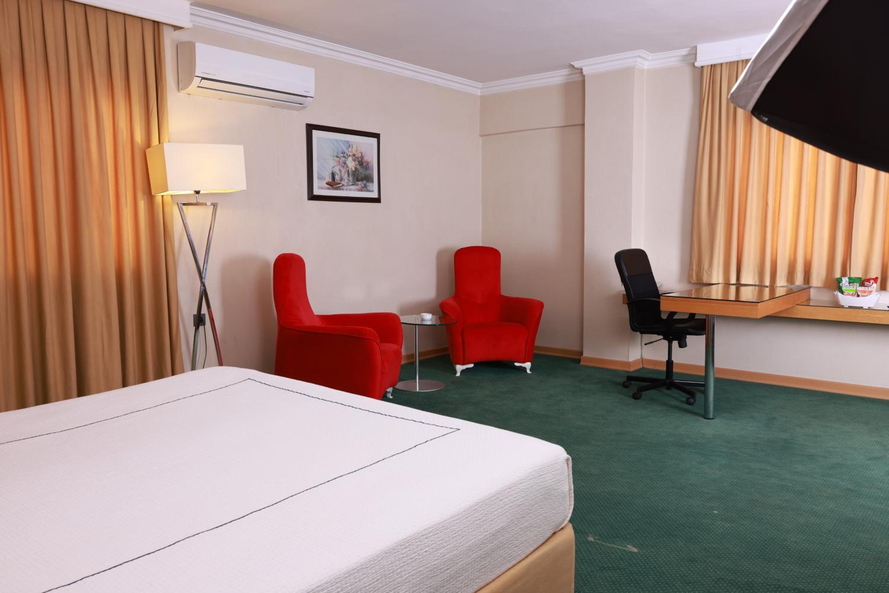 Junior Suite - Photo 2