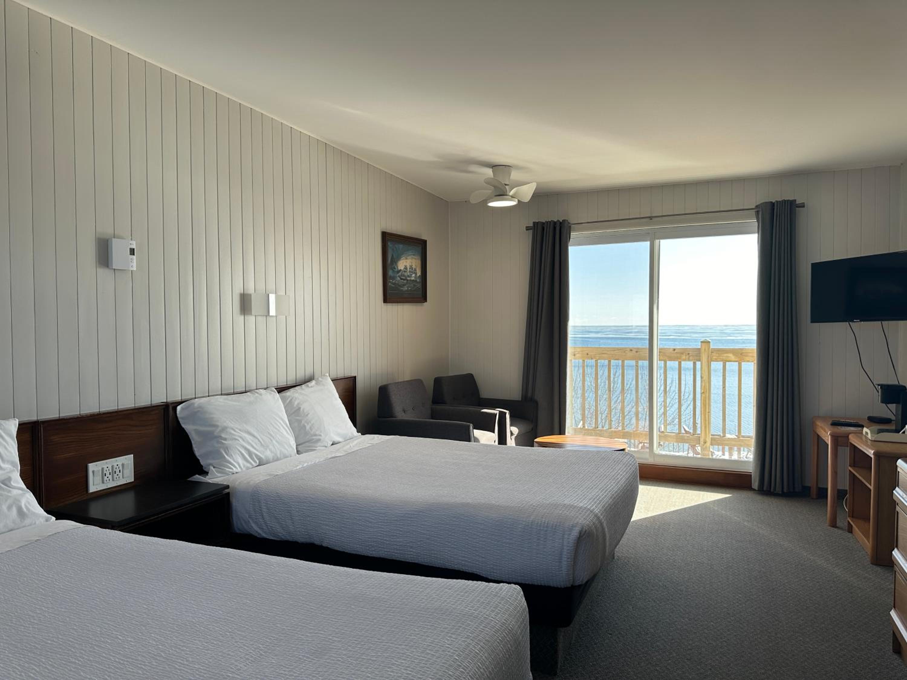 Double Room with Two Double Beds photo 1