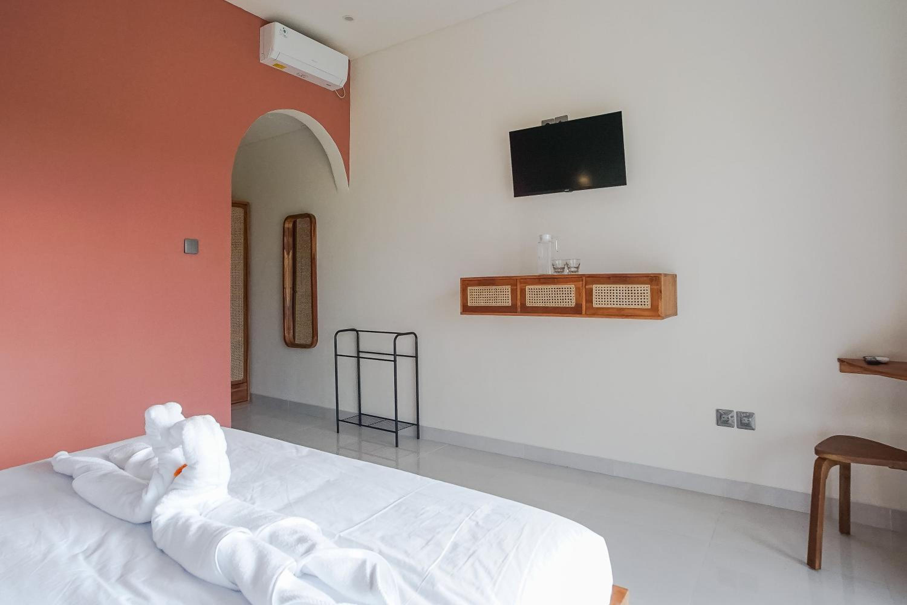 Deluxe Room - Photo 2