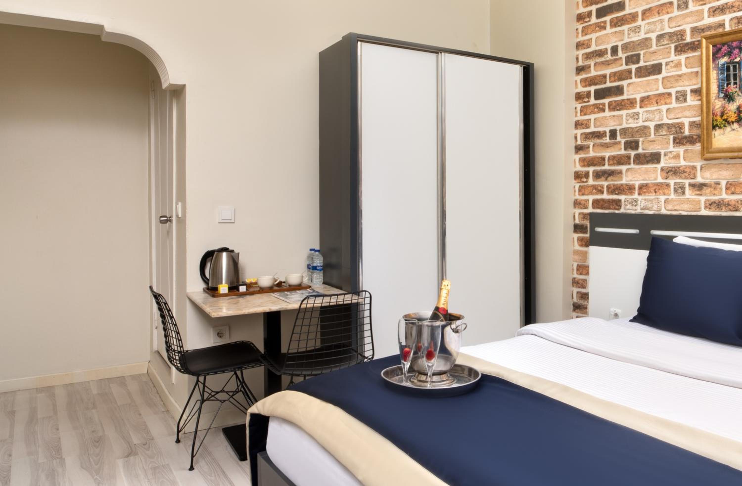 Standard Double Room photo 1