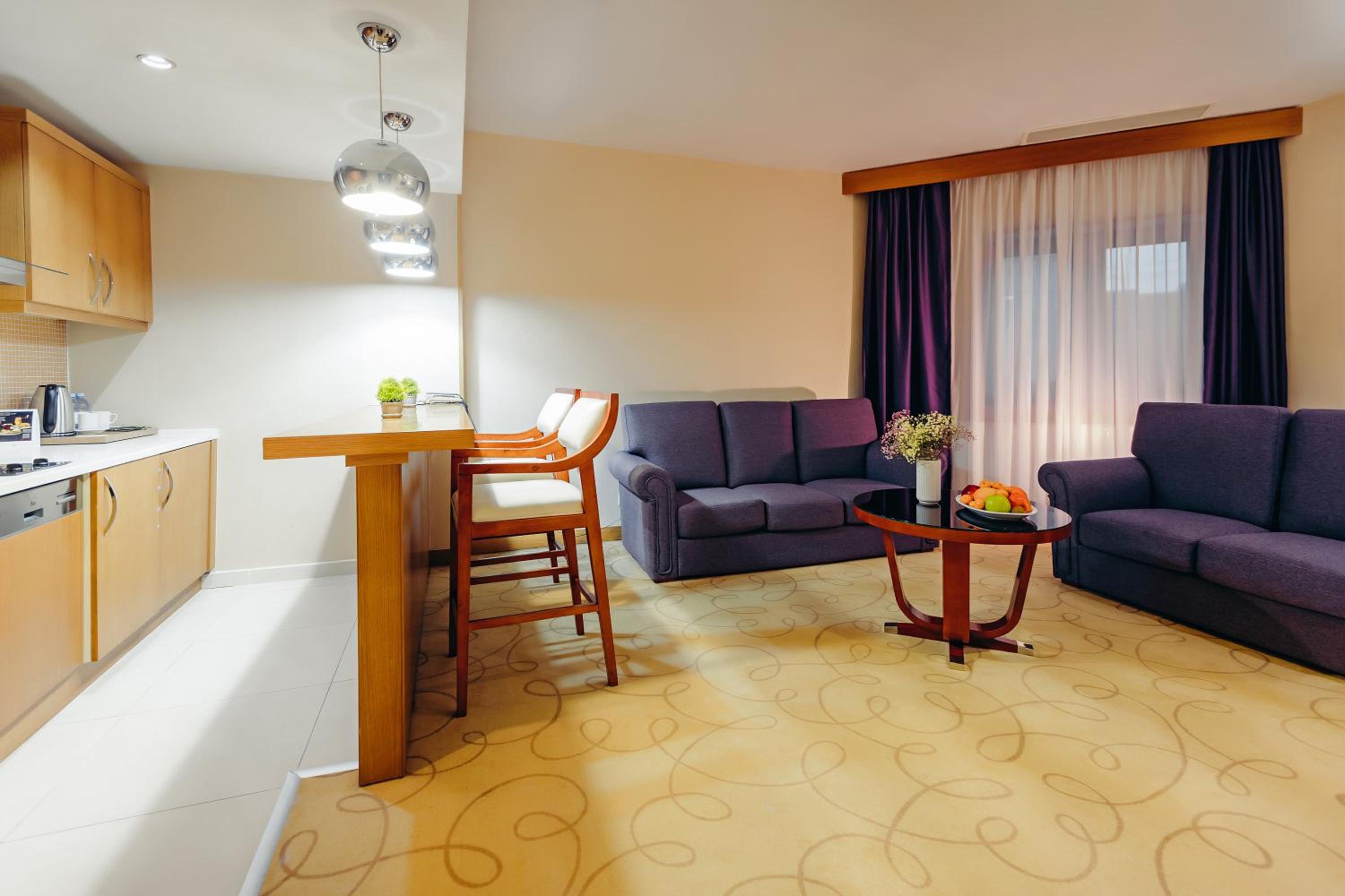 Apartment photo 2