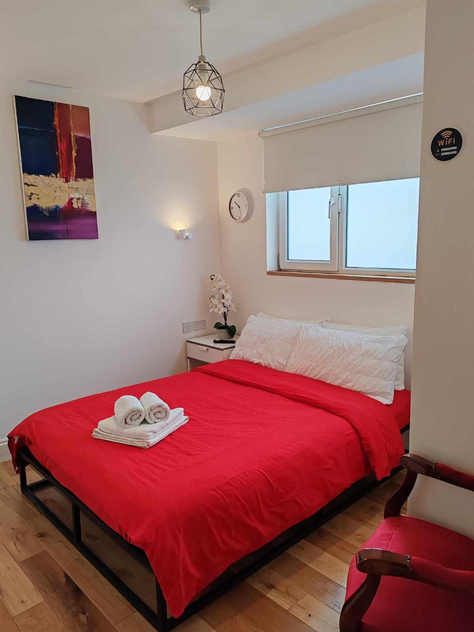 Double Room with Shared Bathroom photo 1