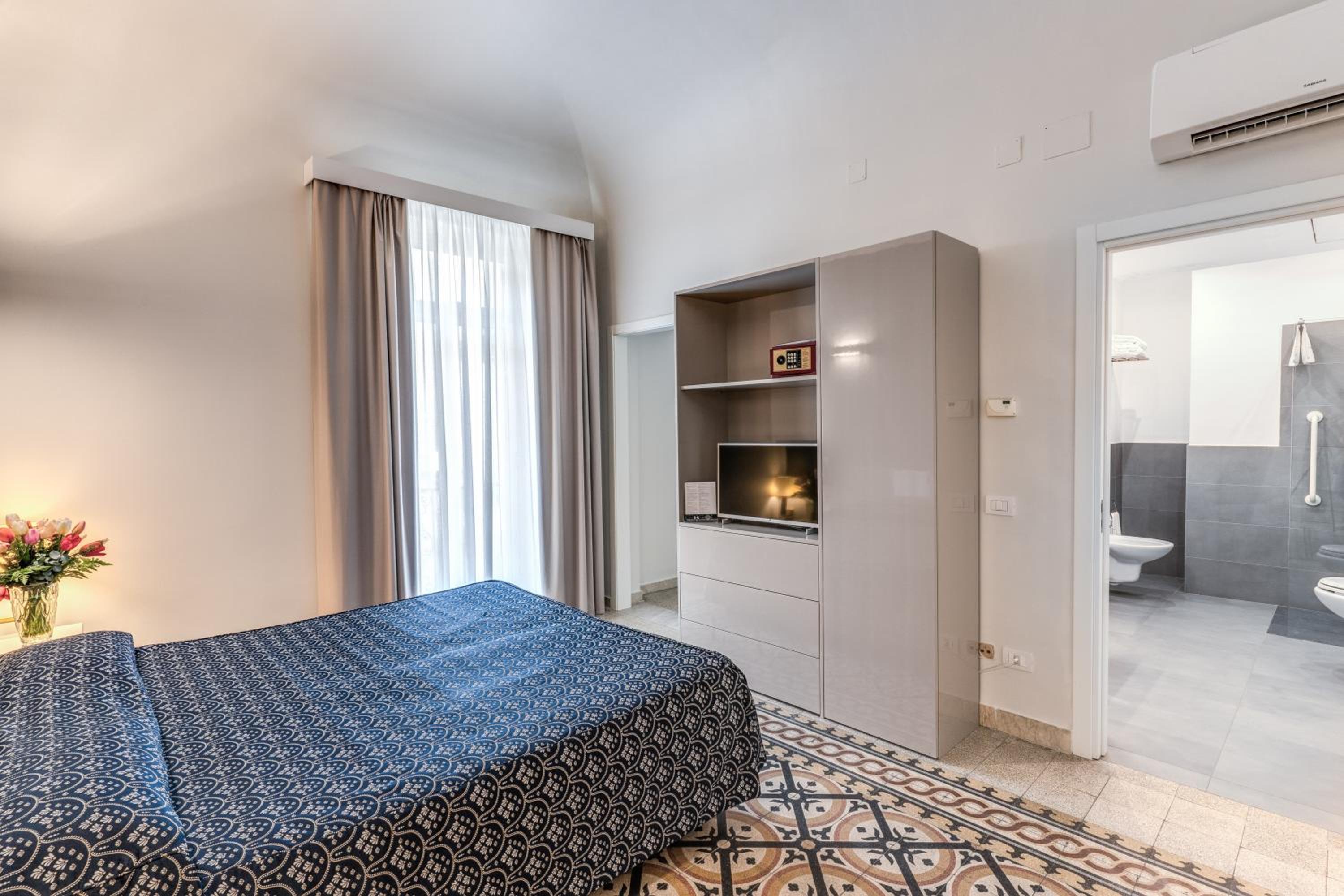 Superior Double Room - Photo 2