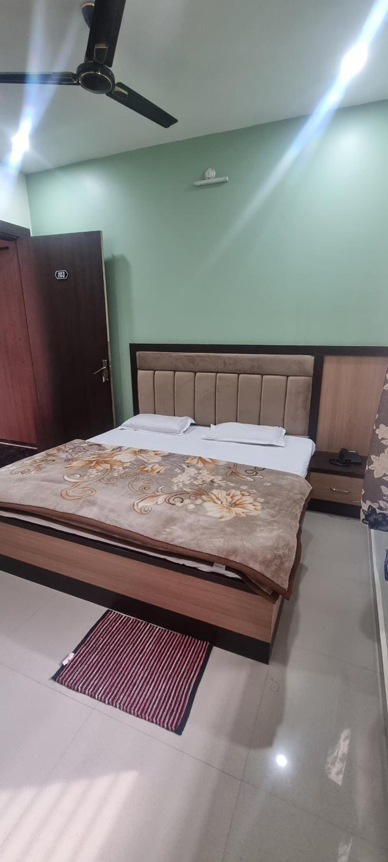 Double Room with Private Bathroom photo 1