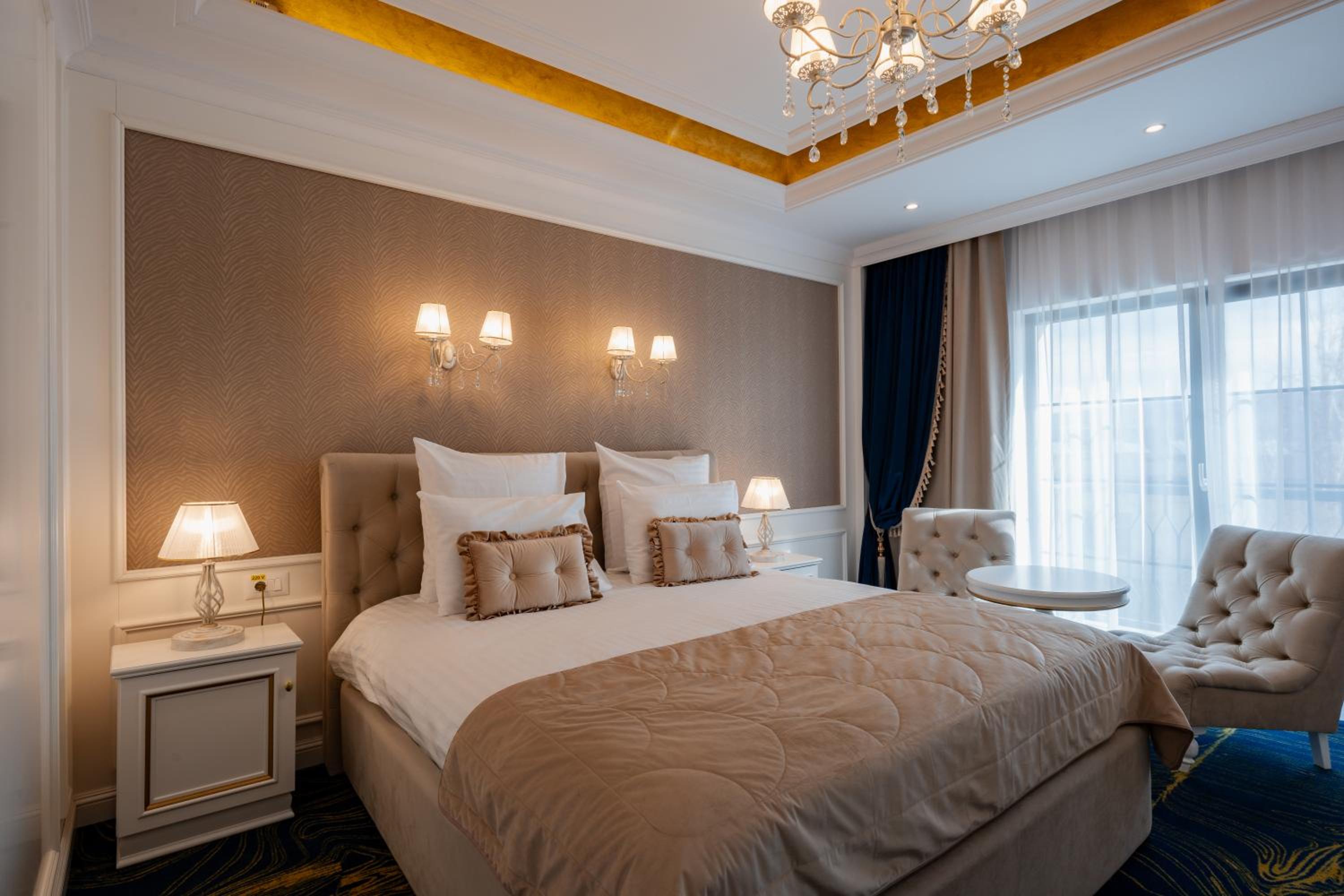 Double Room - Photo 7