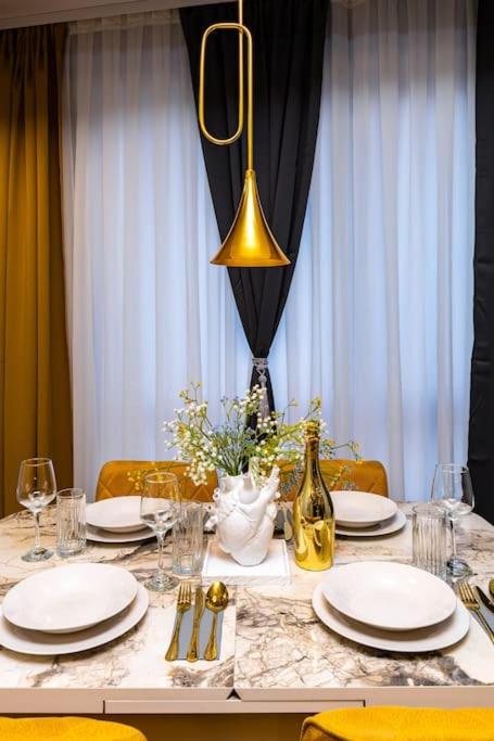 One-Bedroom Apartment photo 3