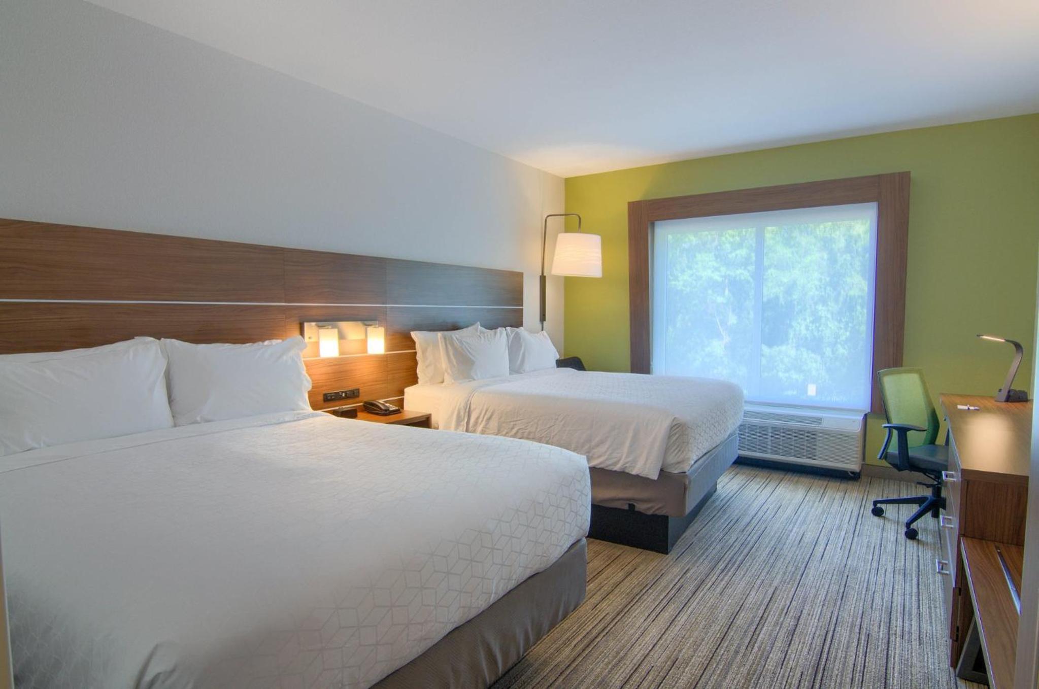 Standard Room with Two Queen Beds