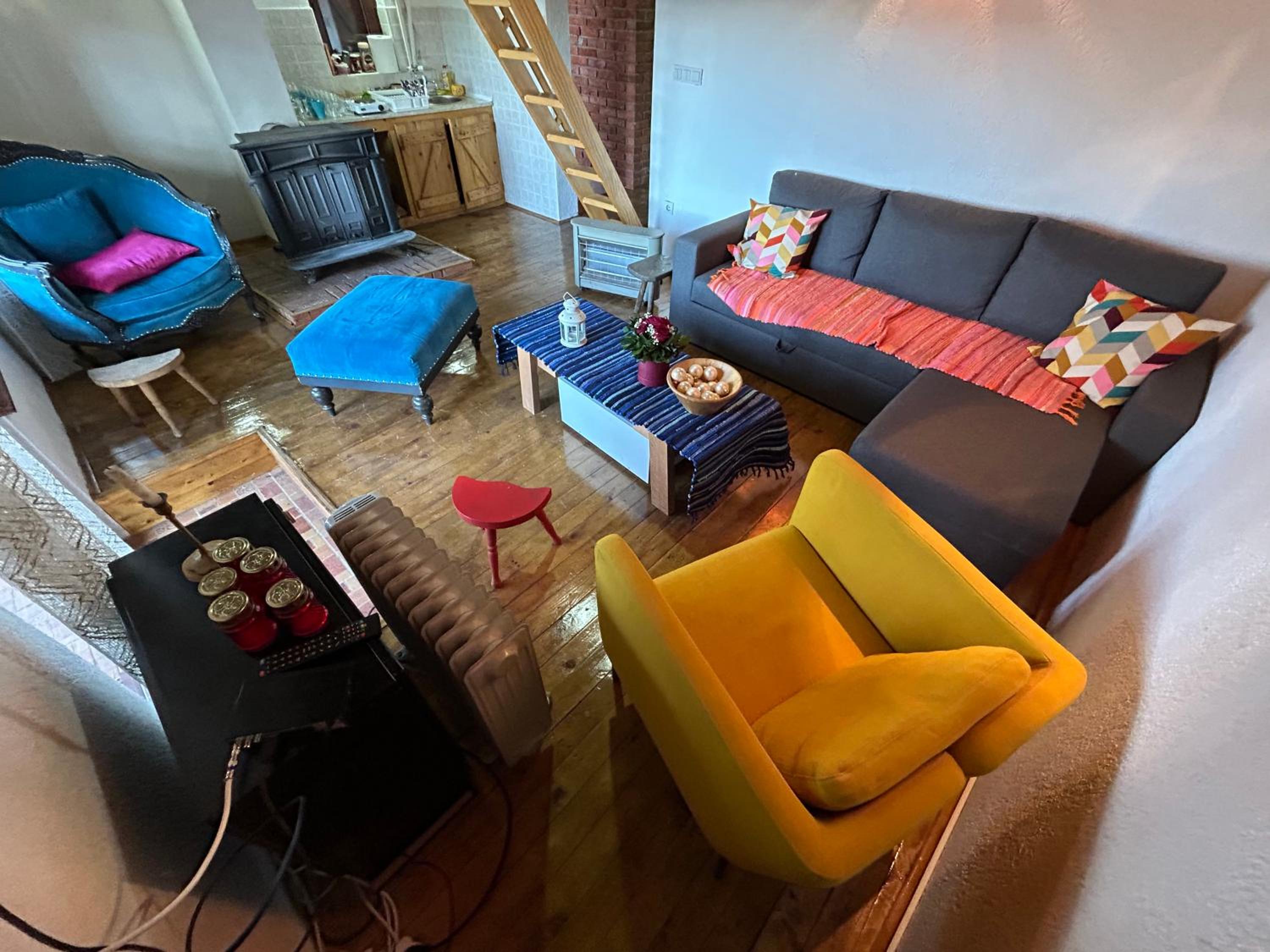One-Bedroom House photo 1