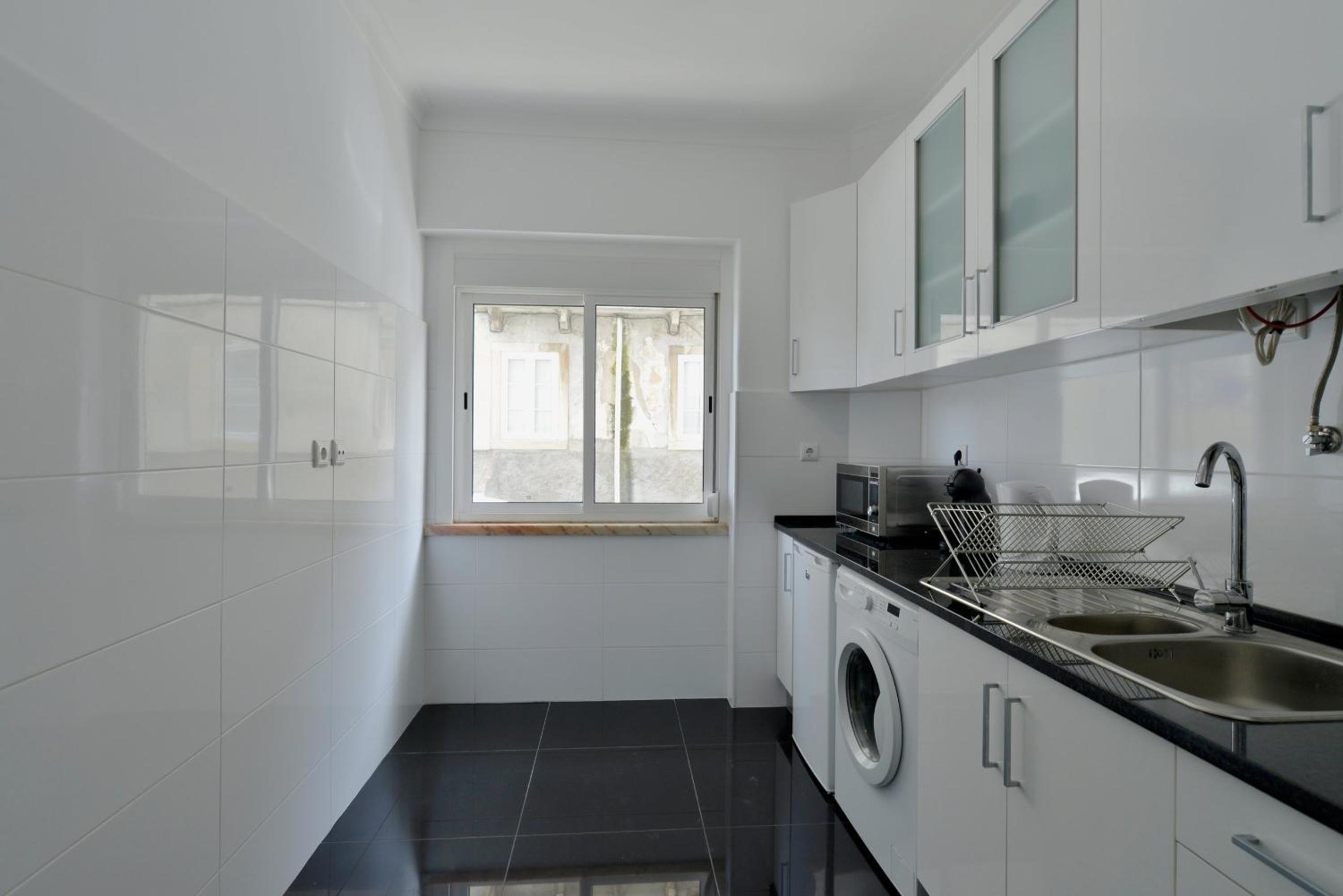 Two-Bedroom Apartment - Photo 16