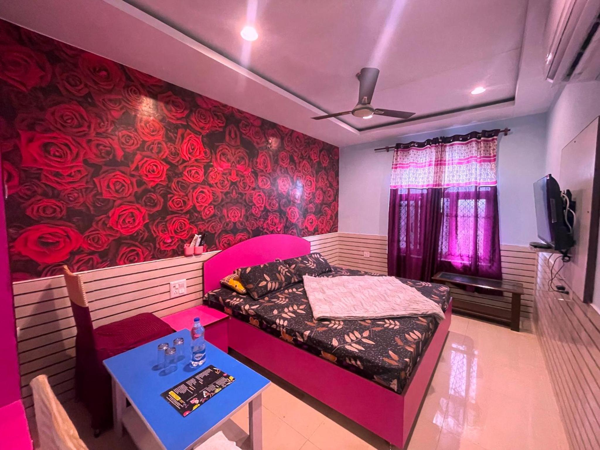 Deluxe Double Room With Shower photo 2