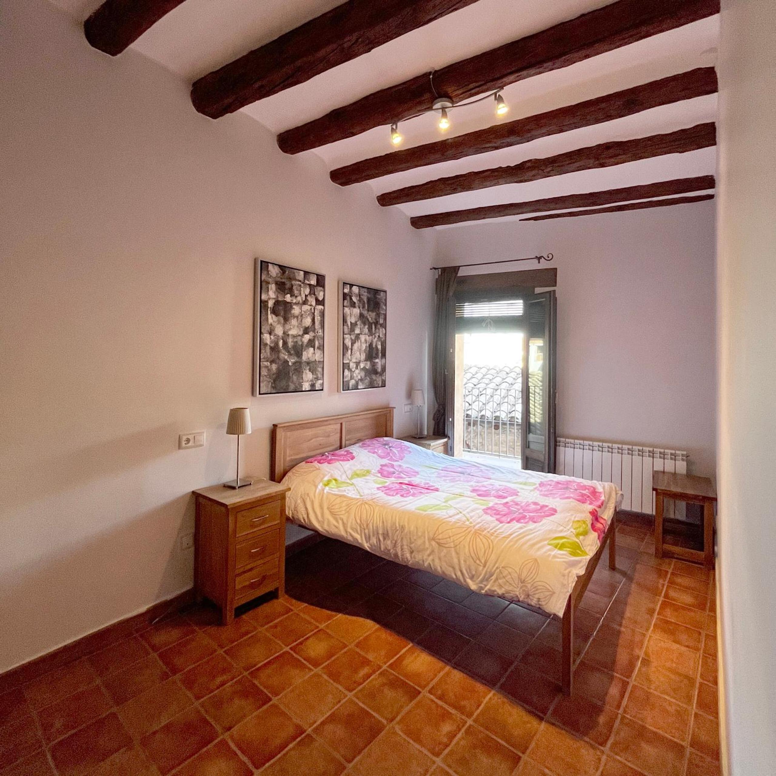 Apartment with Balcony photo 3
