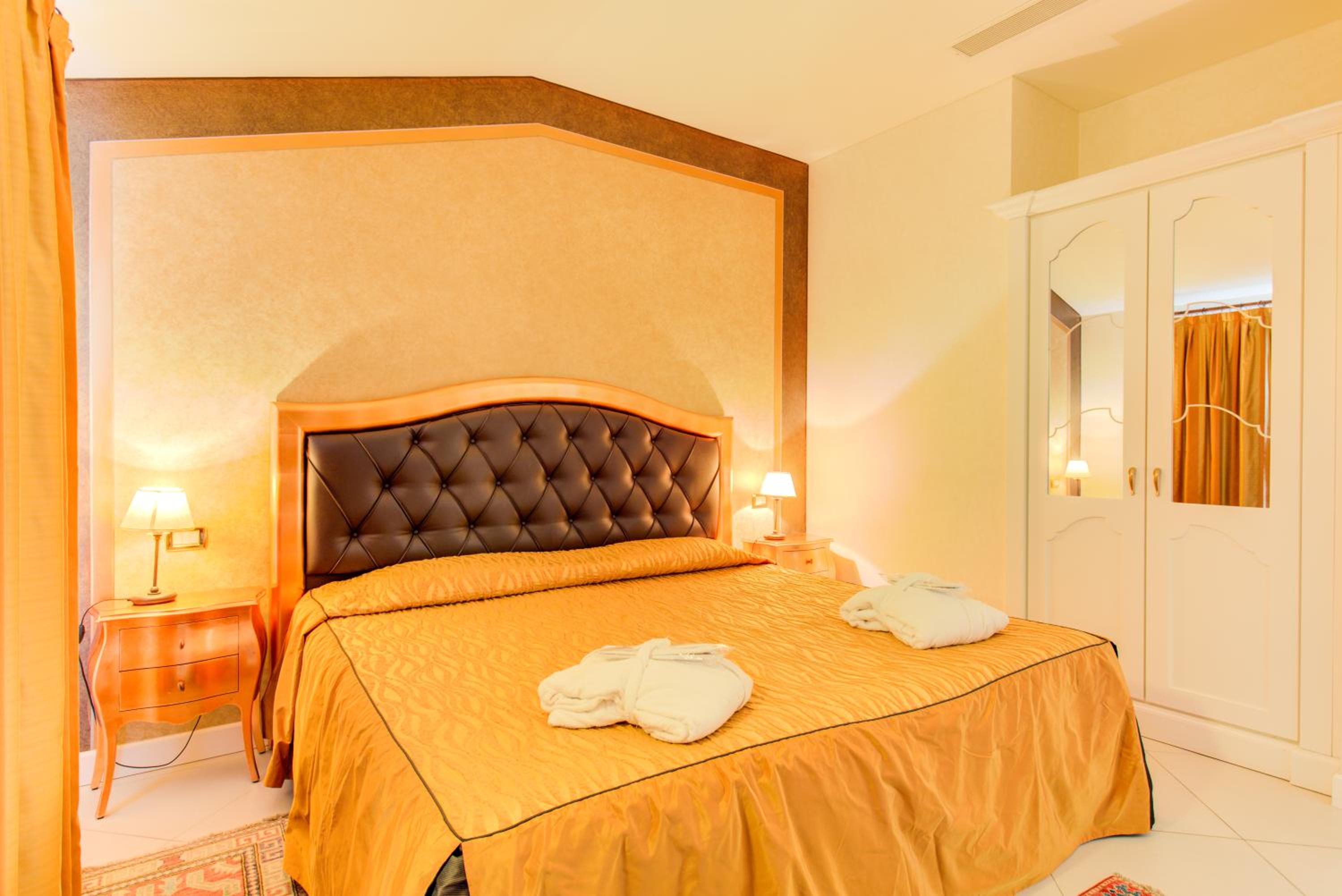 Suite with Garden View photo 1