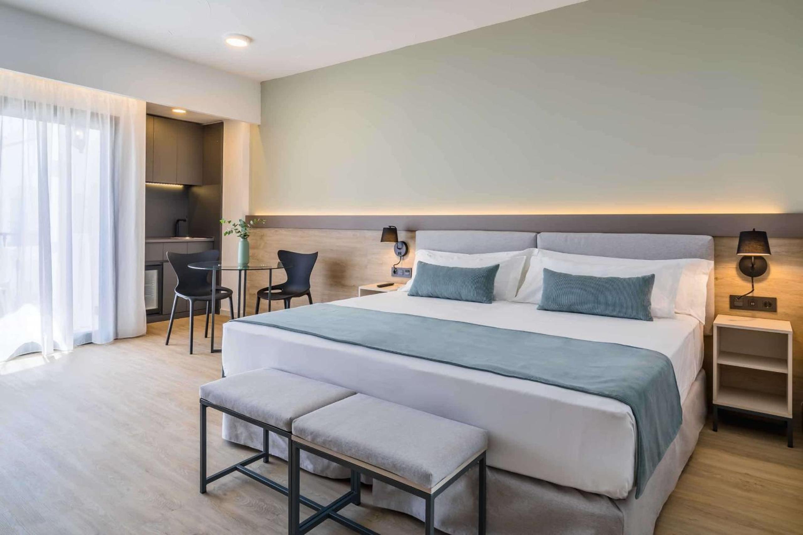 Superior Triple Room (3 Adults) - Photo 1