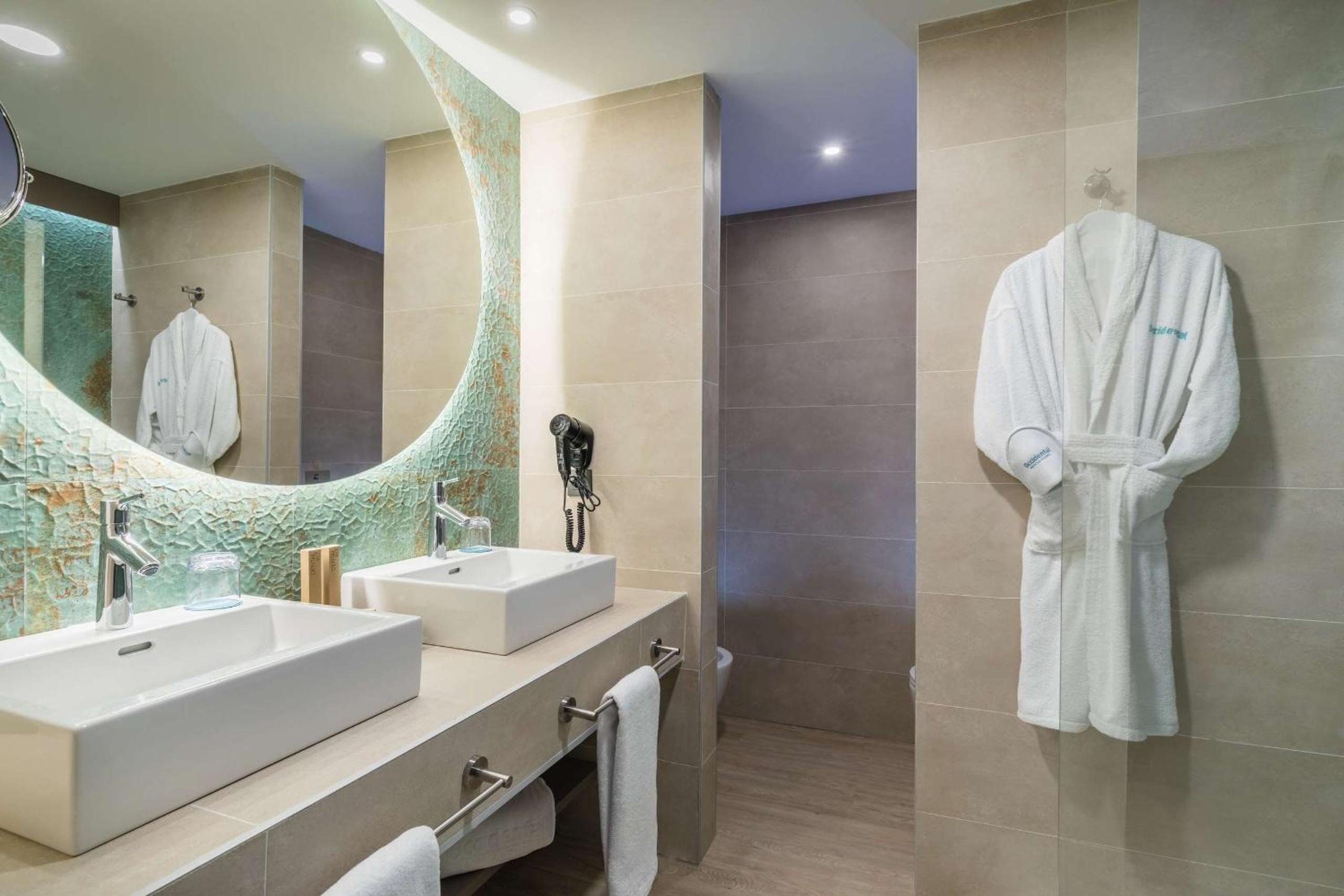 Junior Suite (2 Adults + 2 Children) - Photo 5