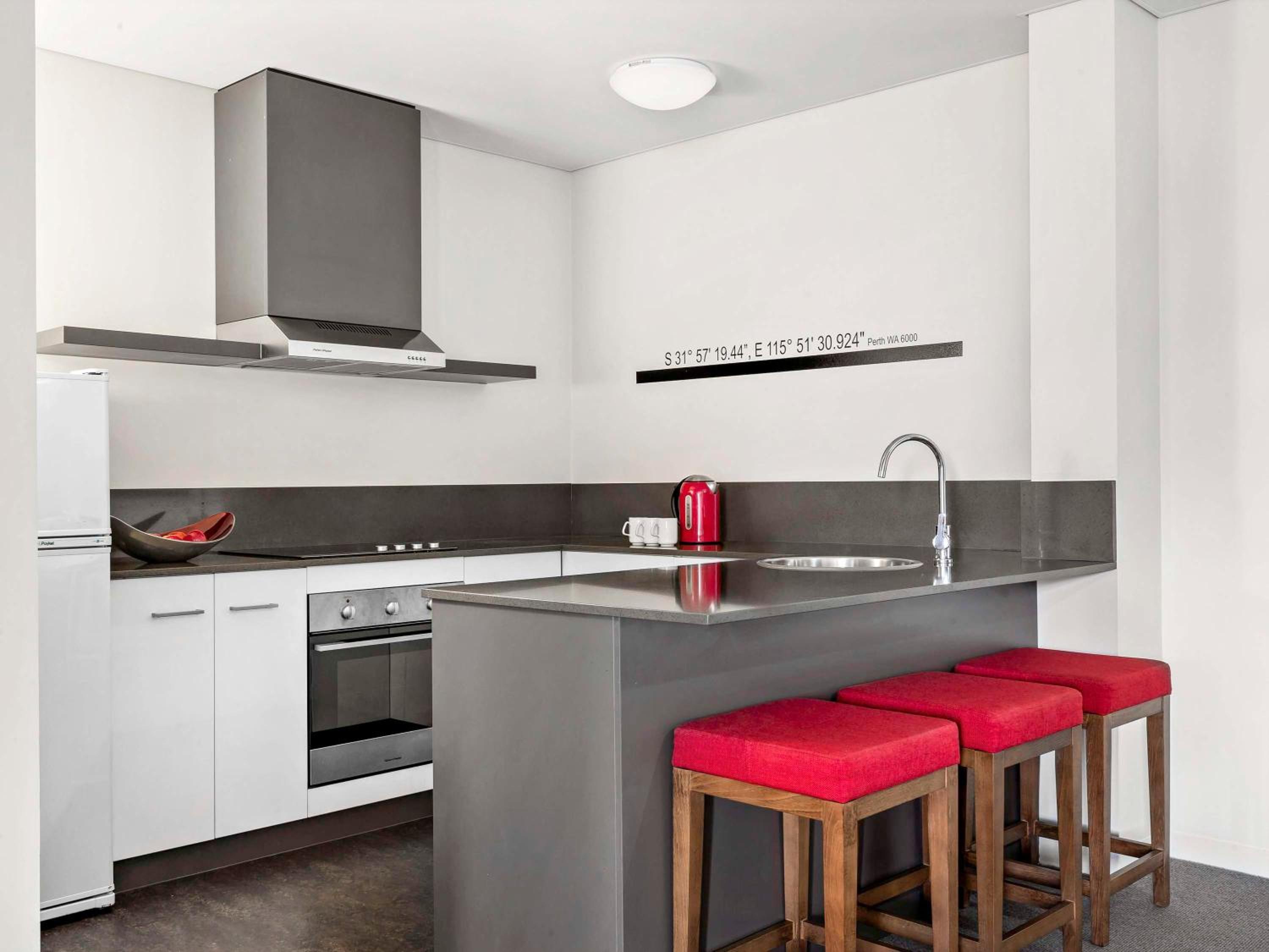 Two-Bedroom Apartment - Photo 11
