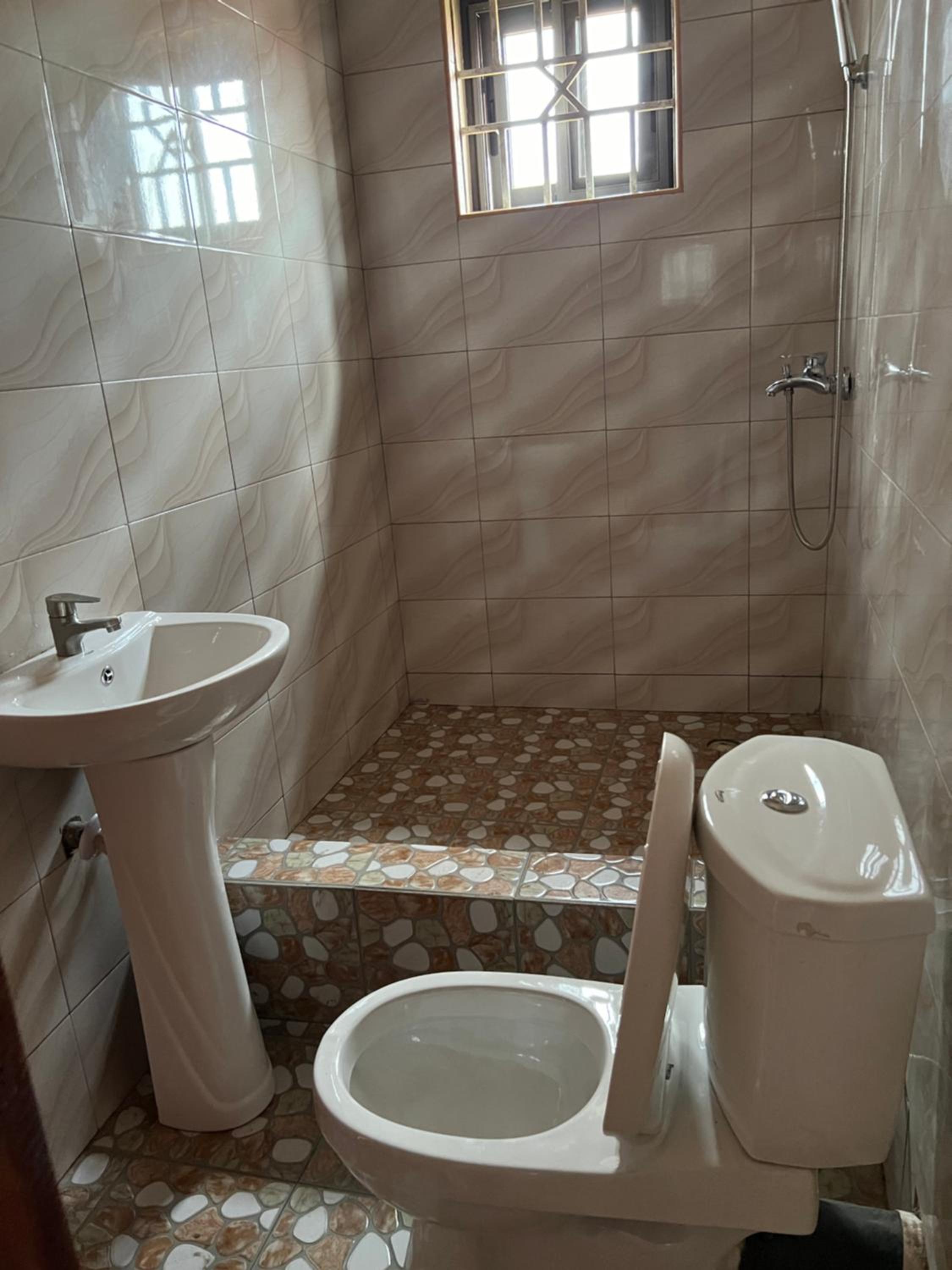 6-Bed Mixed Dormitory Room photo 3