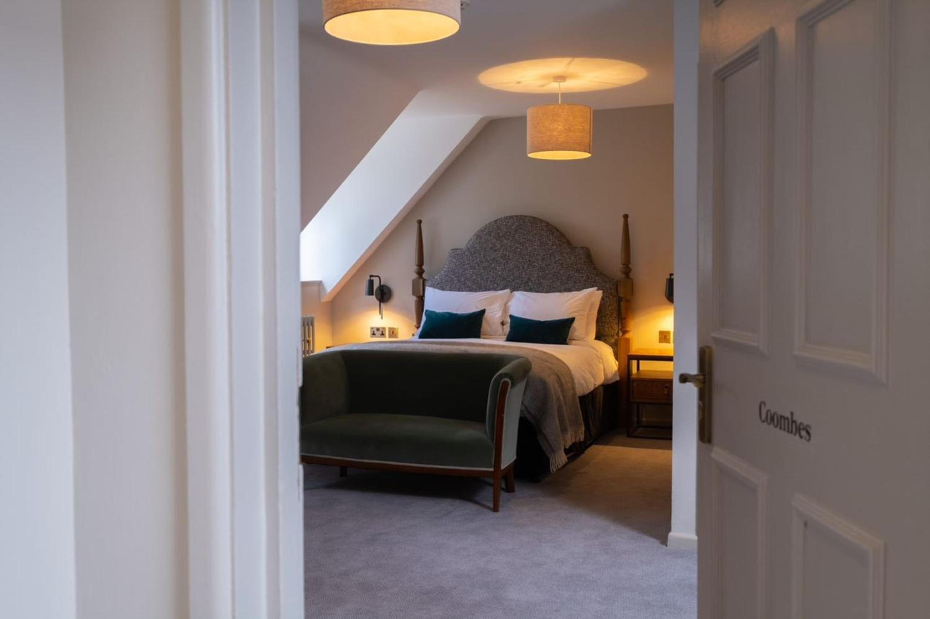 Budget Double Room - Photo 2
