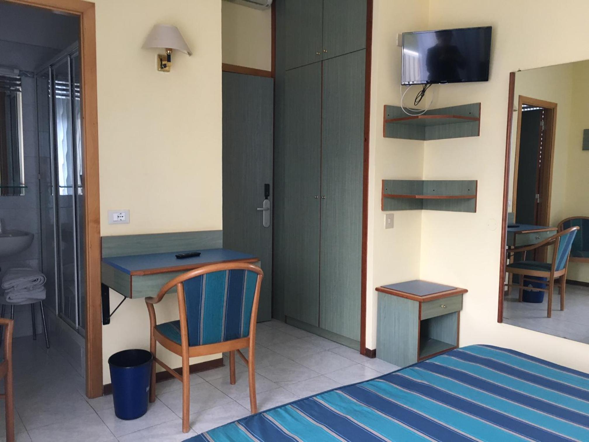 Interconnecting Room photo 1