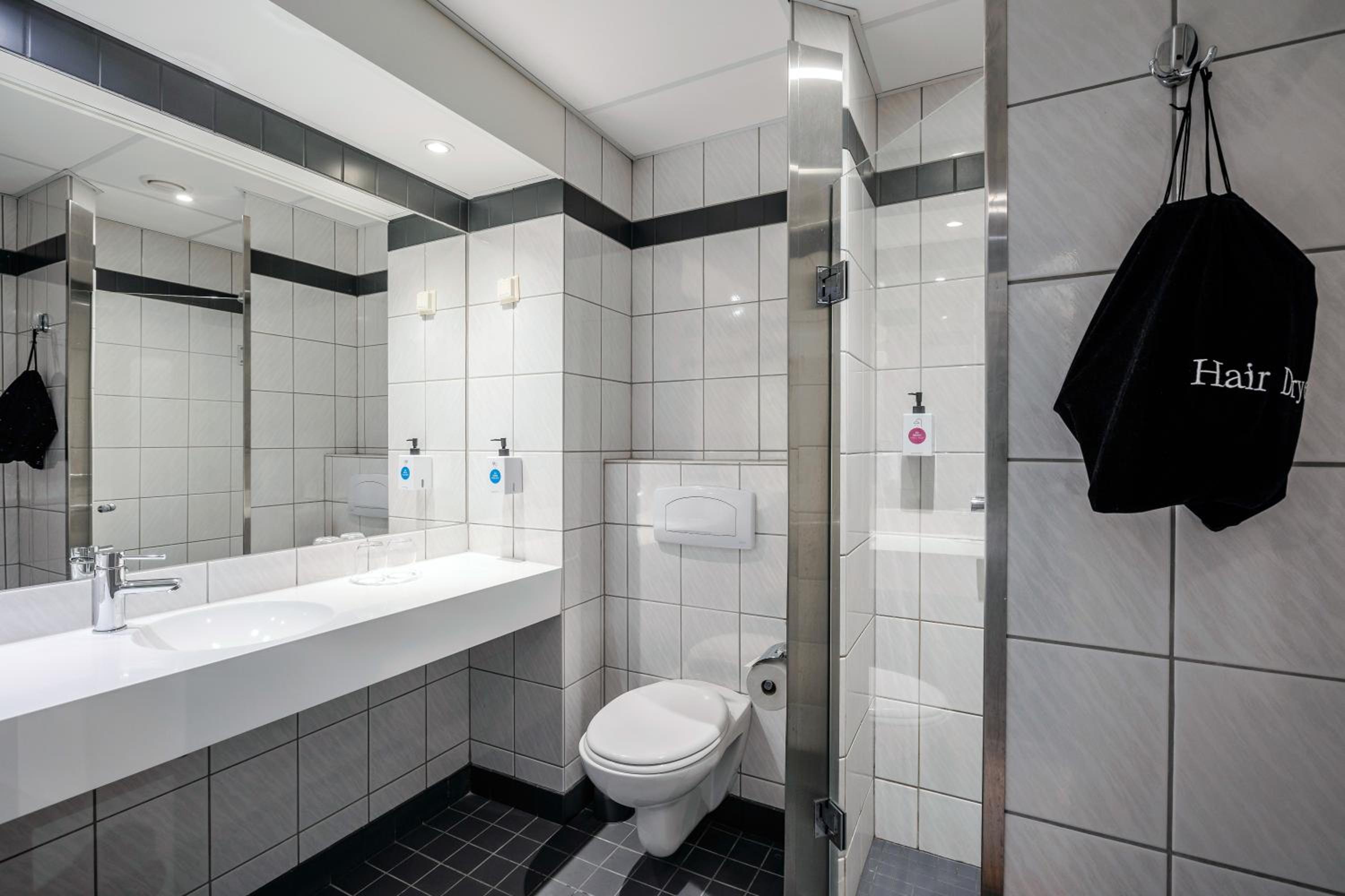 Standard Double Room - Photo 4