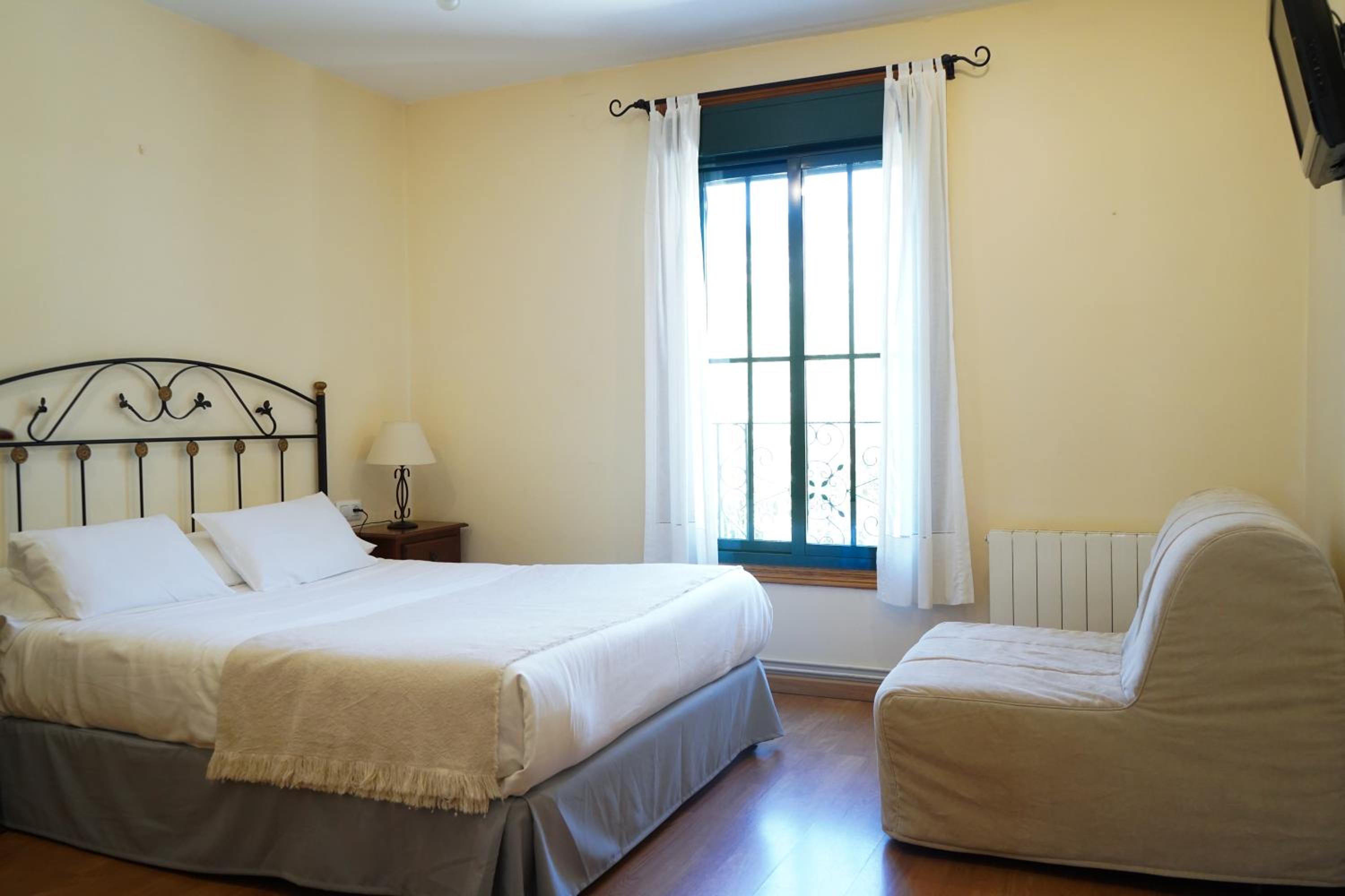 Habitación Doble con Cama Supletoria