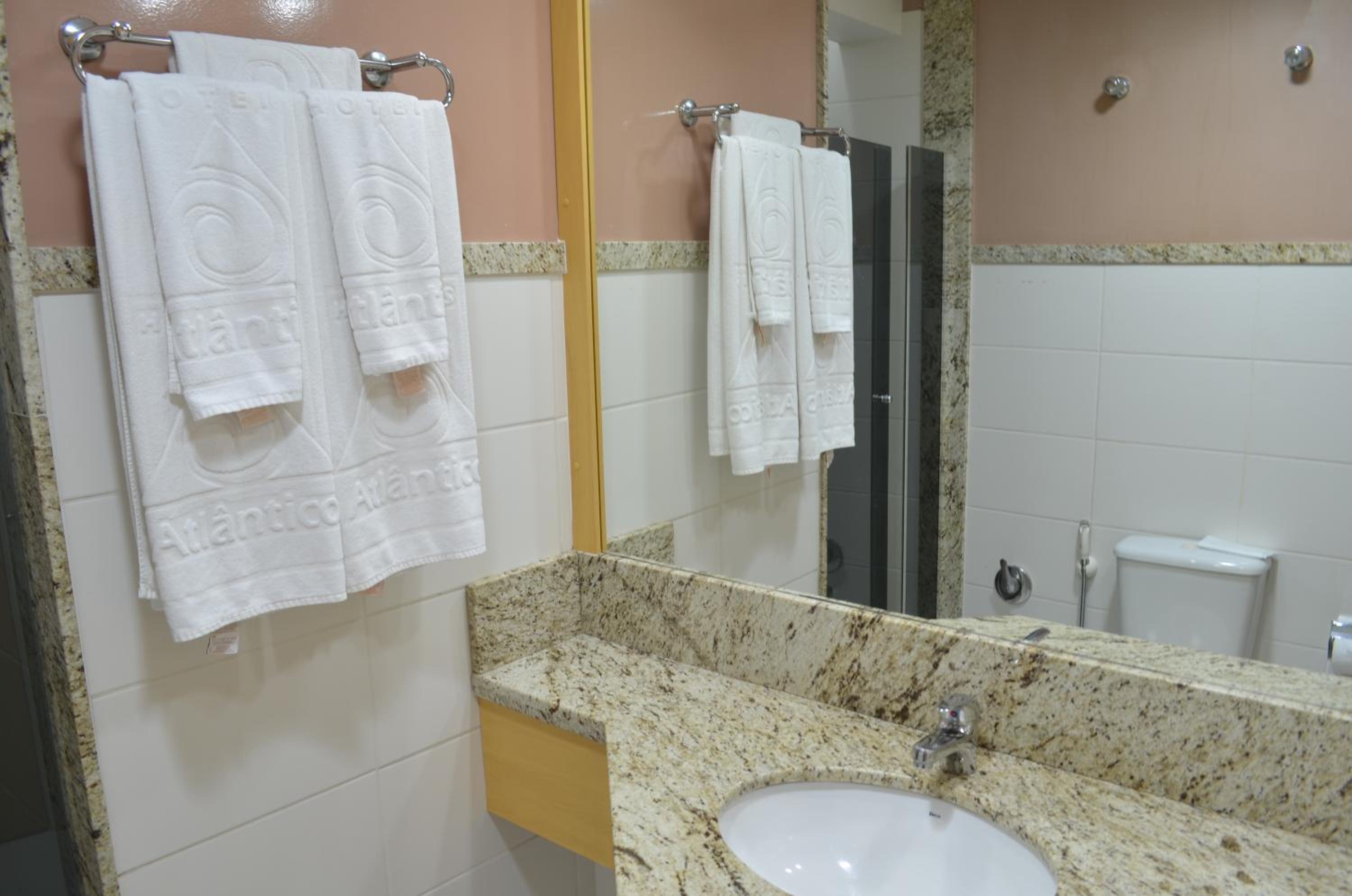 Deluxe Twin Room photo 3