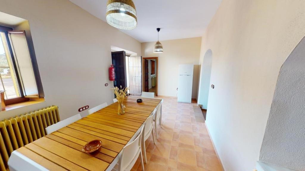 Seven-Bedroom House photo 2