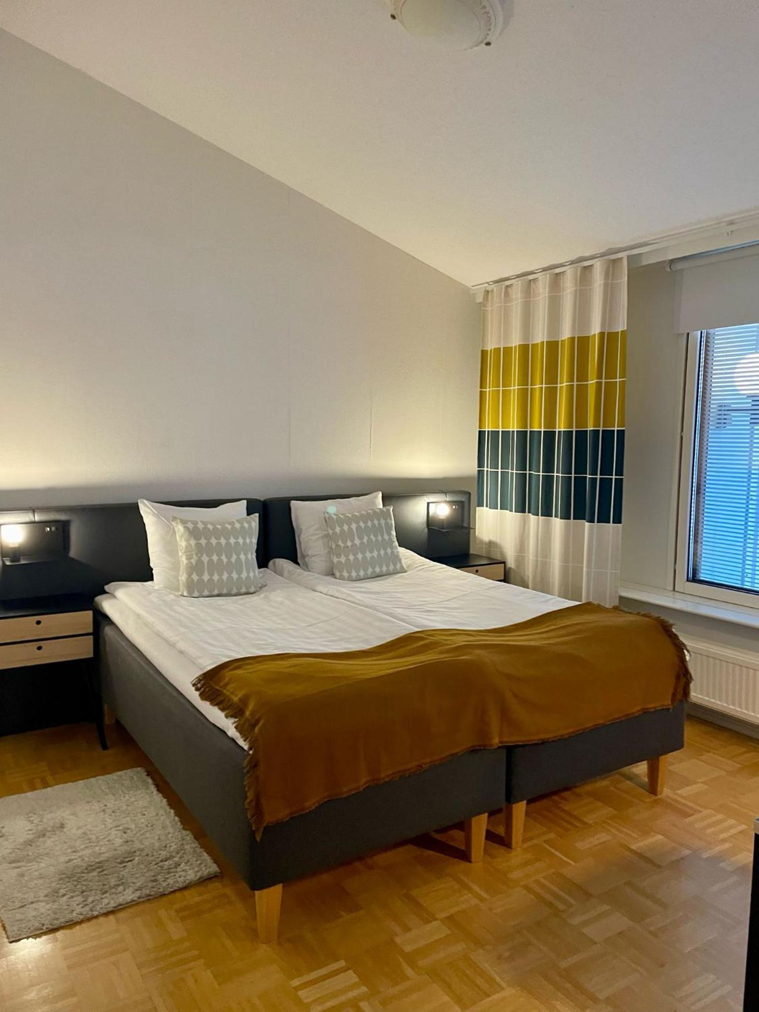 One-Bedroom Apartment - Photo 4