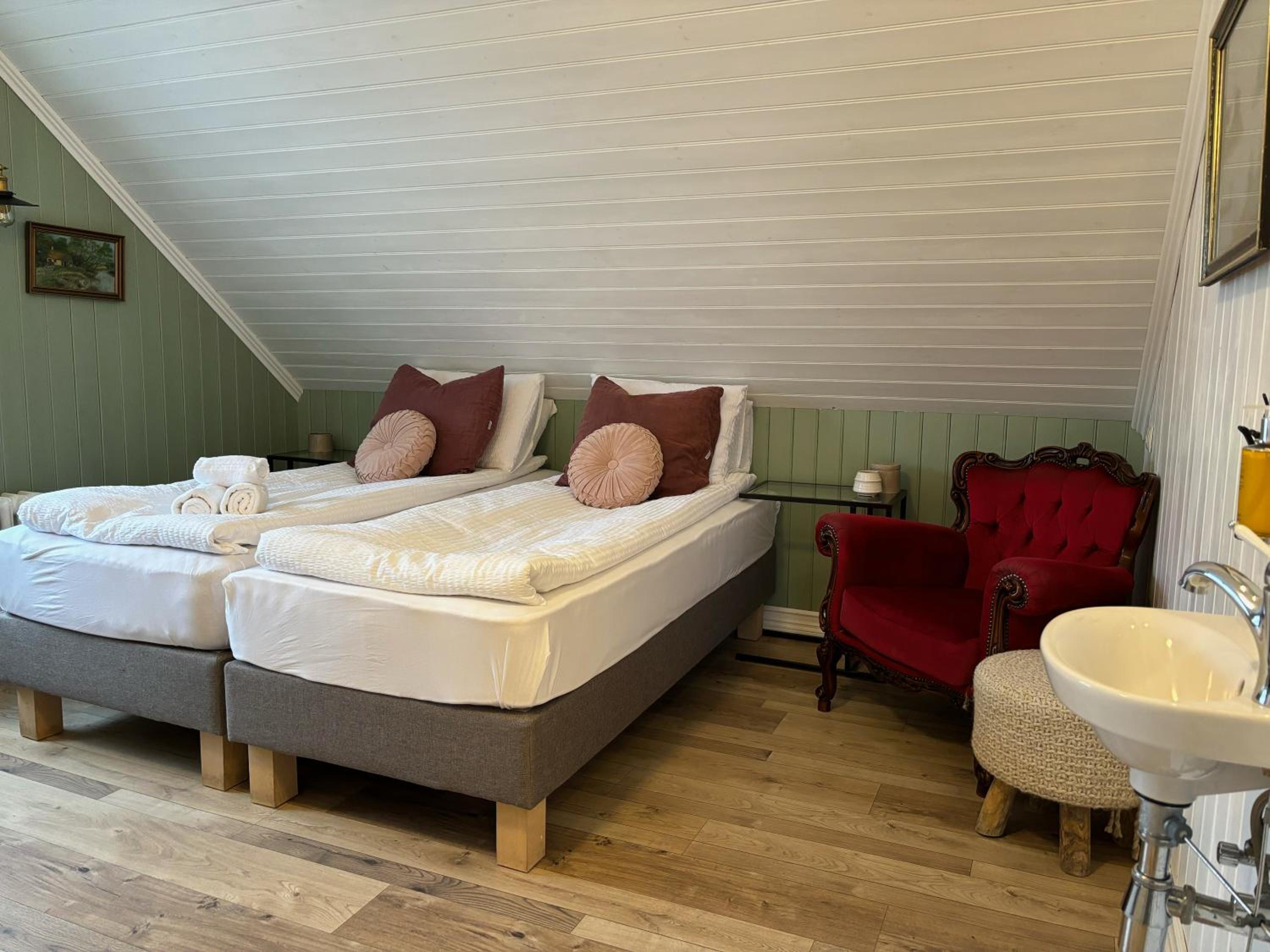 Double Or Twin Room photo 1
