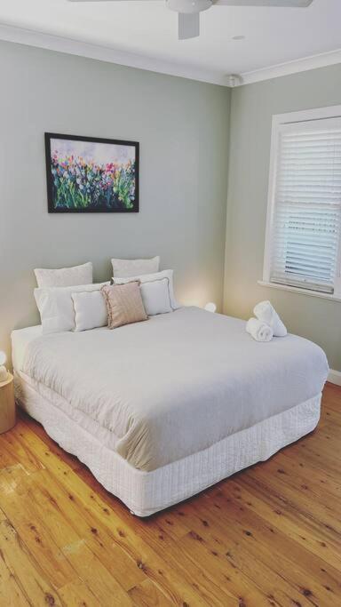 Three-Bedroom House photo 1