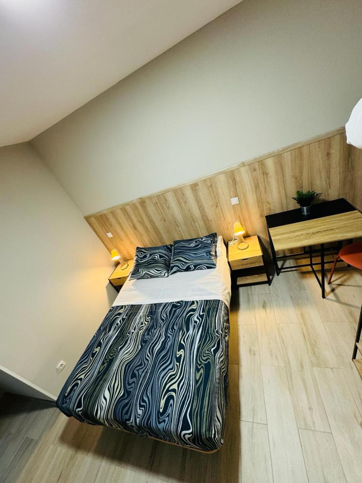 Double Room with Private Bathroom - Photo 1