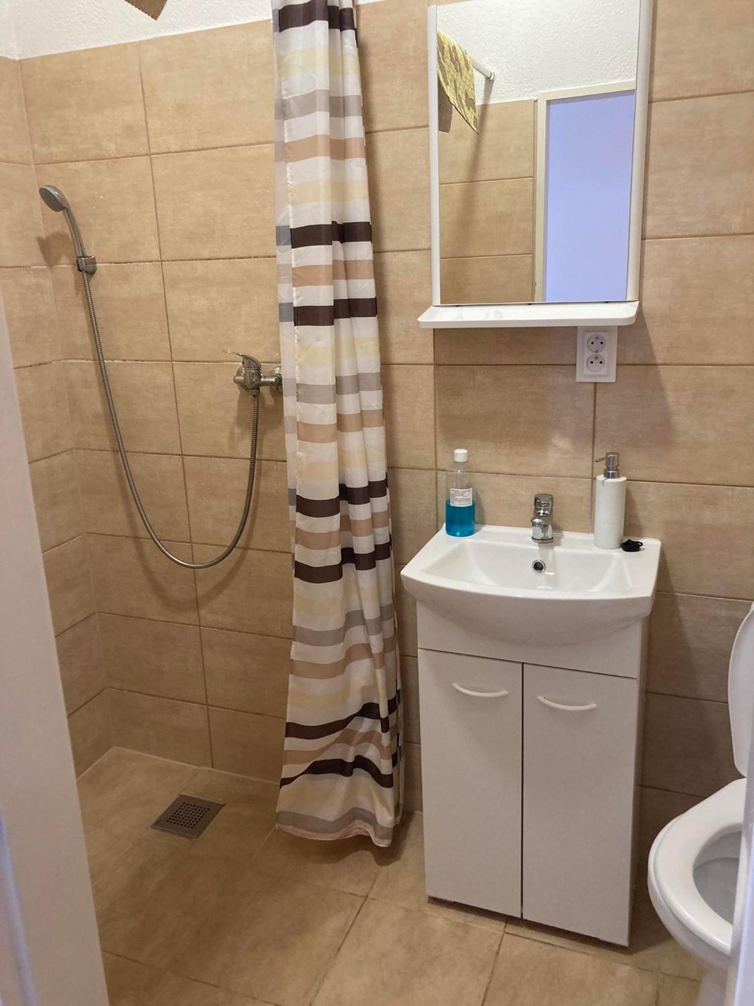 Triple Room with Private Bathroom photo 2