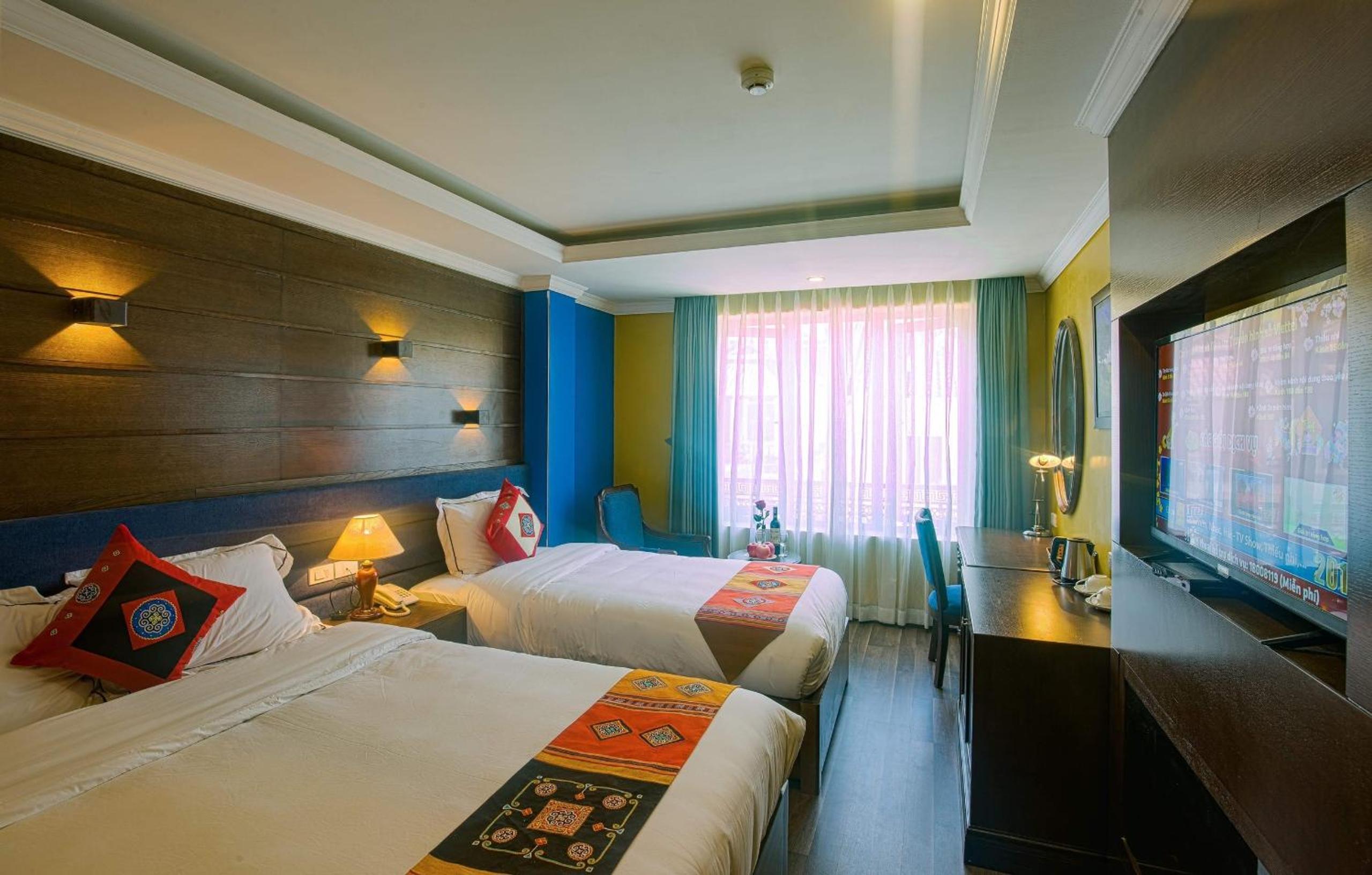 Deluxe Family Room