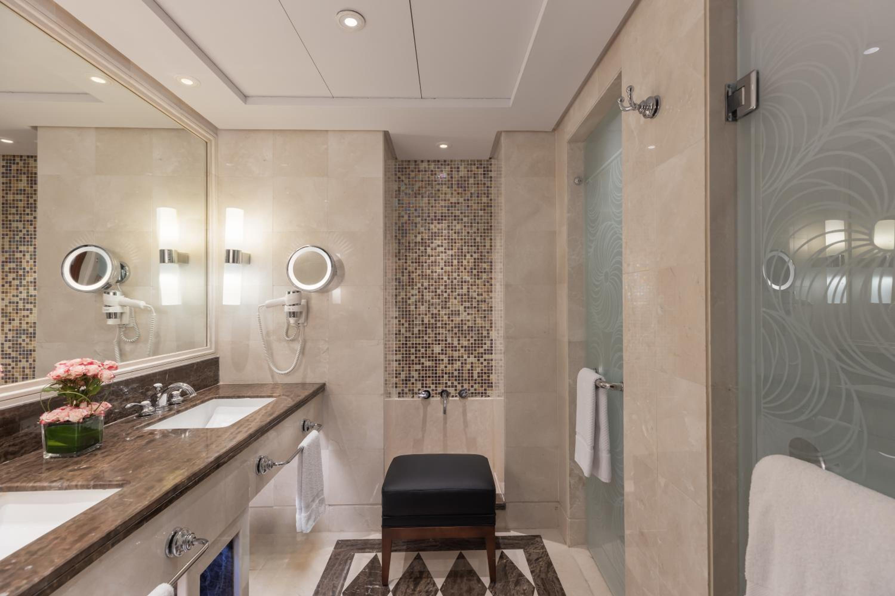  Signature One Bedroom Suite Haram View - Photo 10