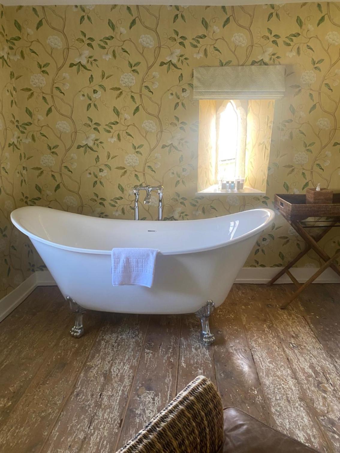 Deluxe Suite - Photo 7