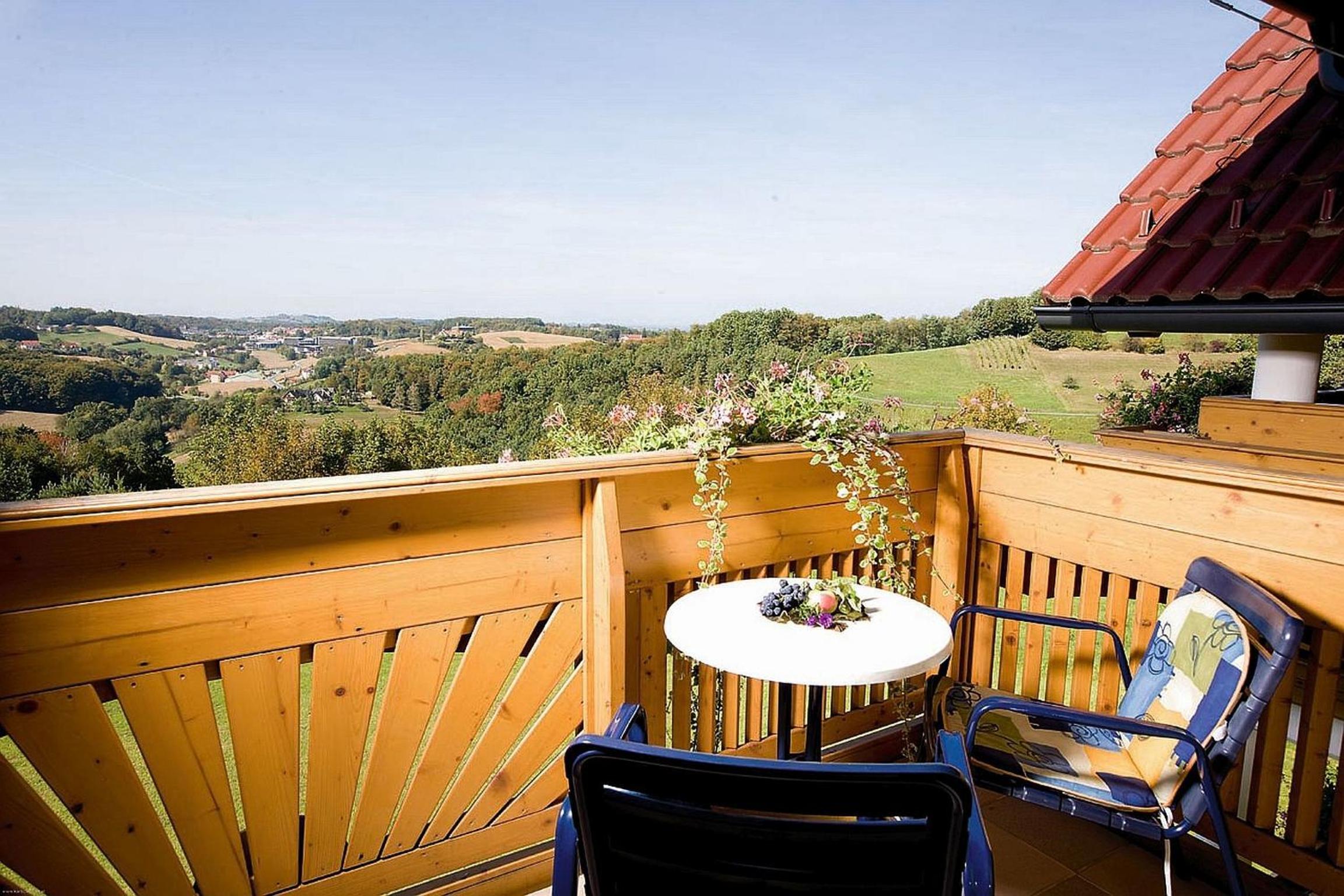 Comfort Double Room with Balcony - Photo 8