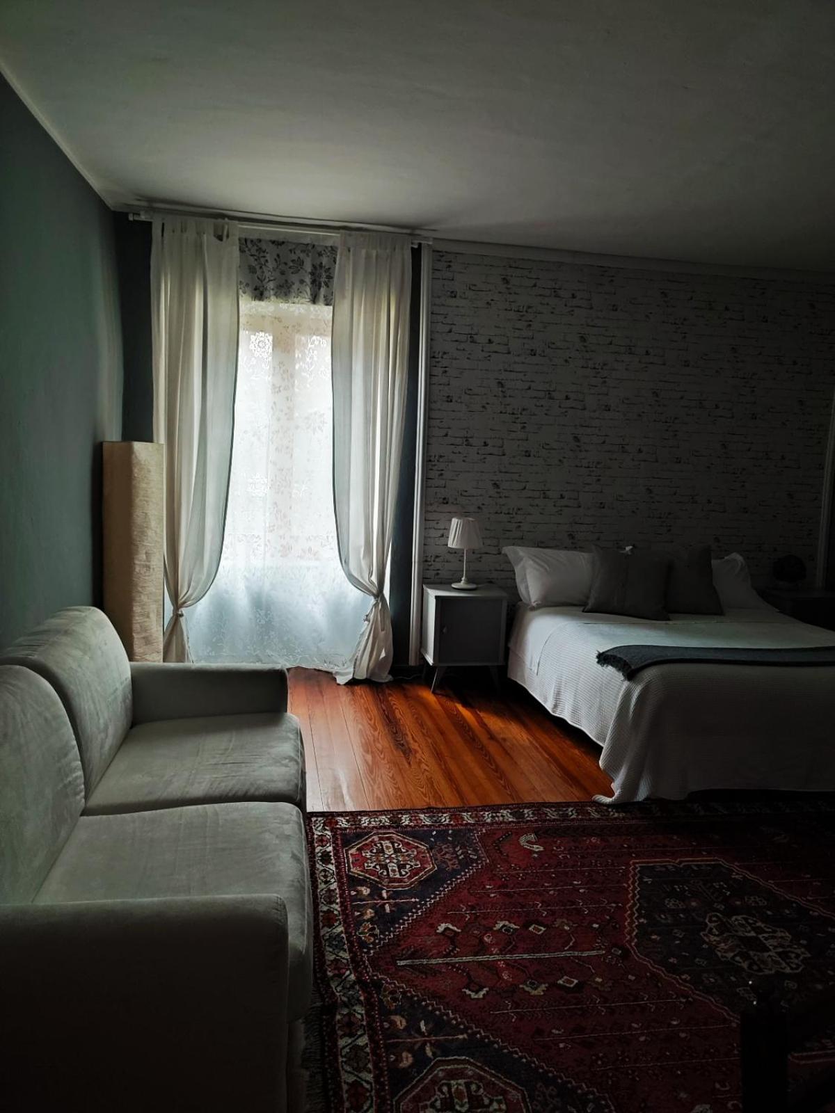 Deluxe Double Room with Shower photo 1
