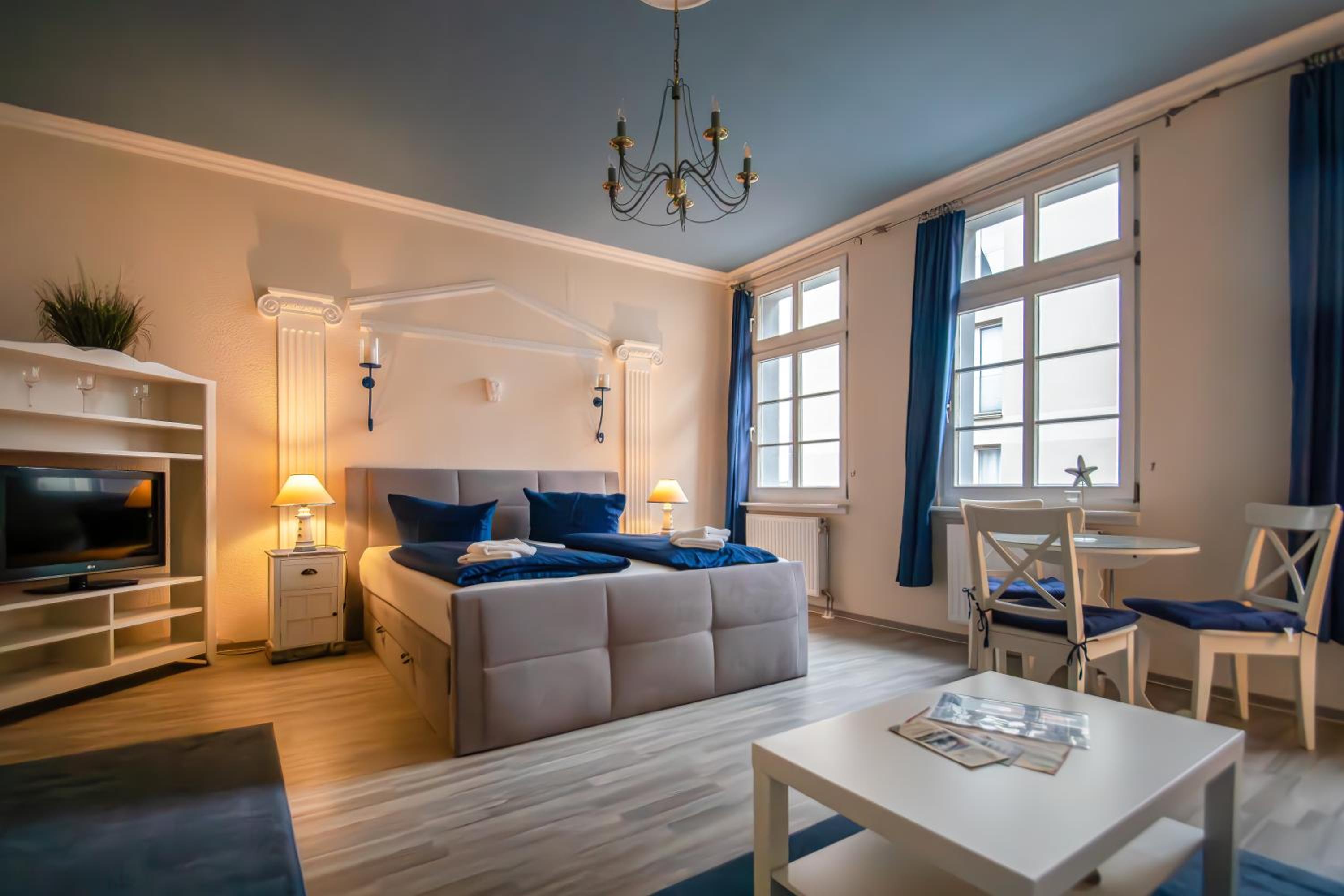 Studio Apartment