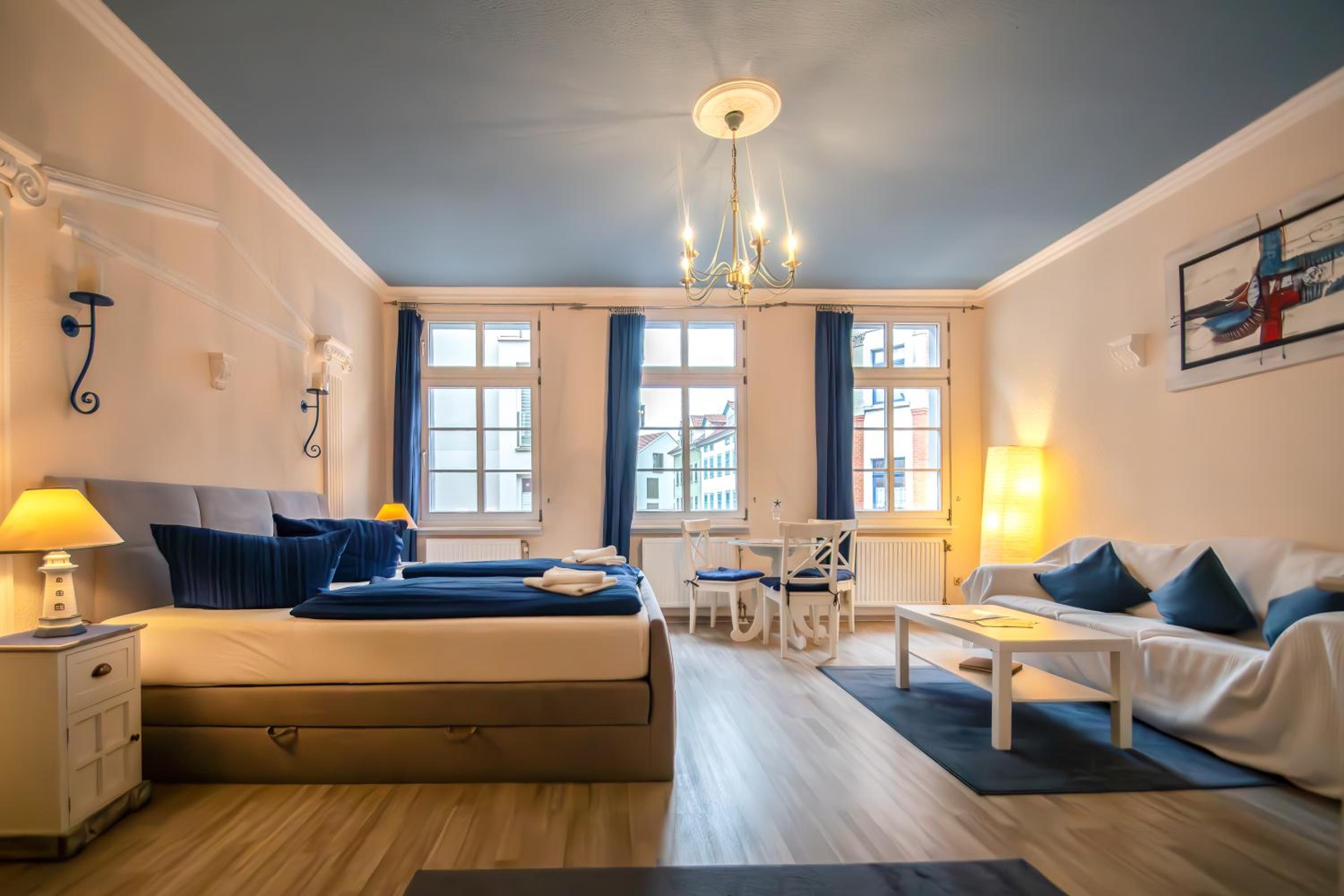 Studio Apartment photo 2