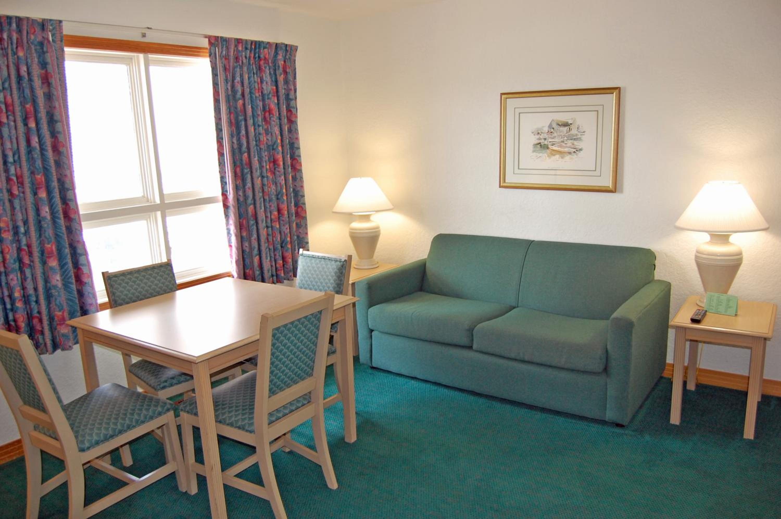 Double Suite with Two Double Beds - Non-Smoking - Photo 5