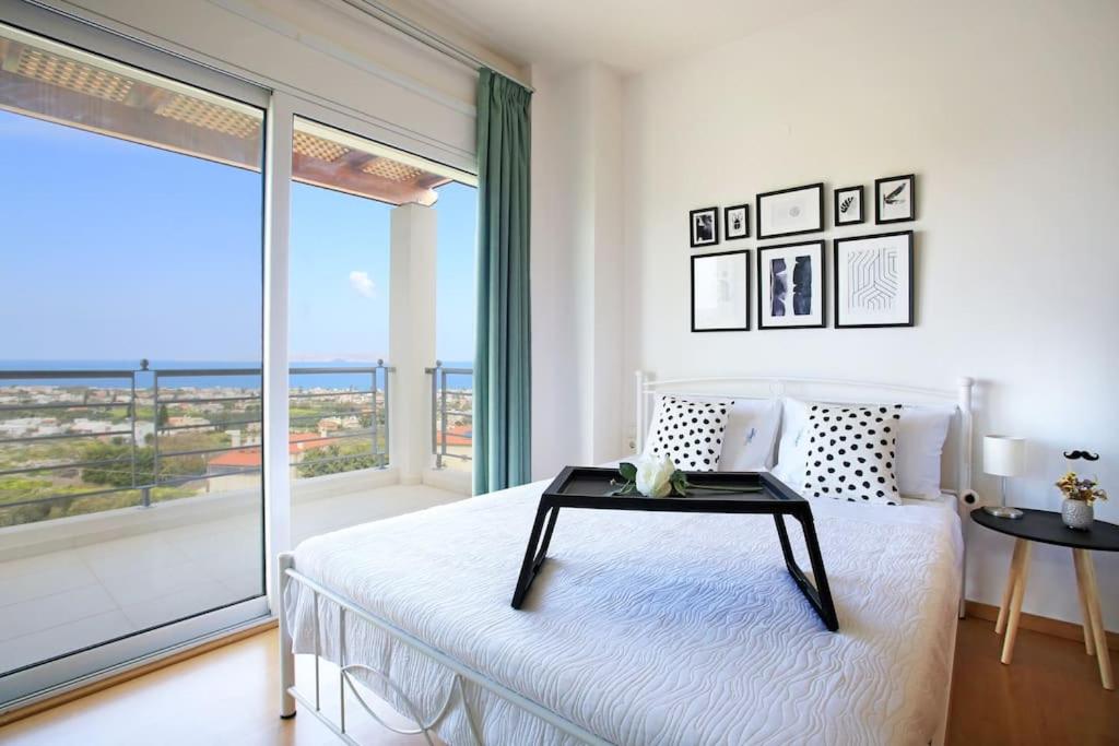 Villa photo 1