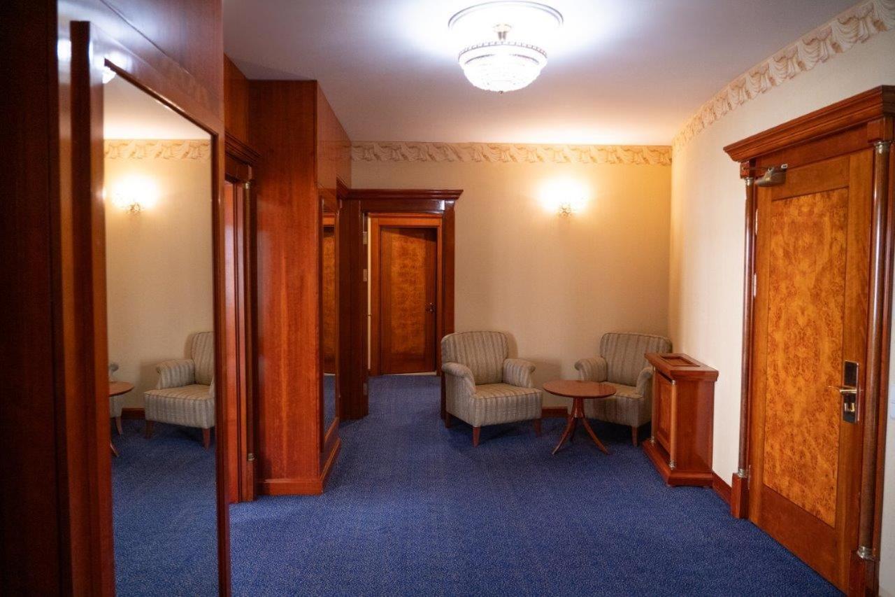 Presidential Suite photo 2