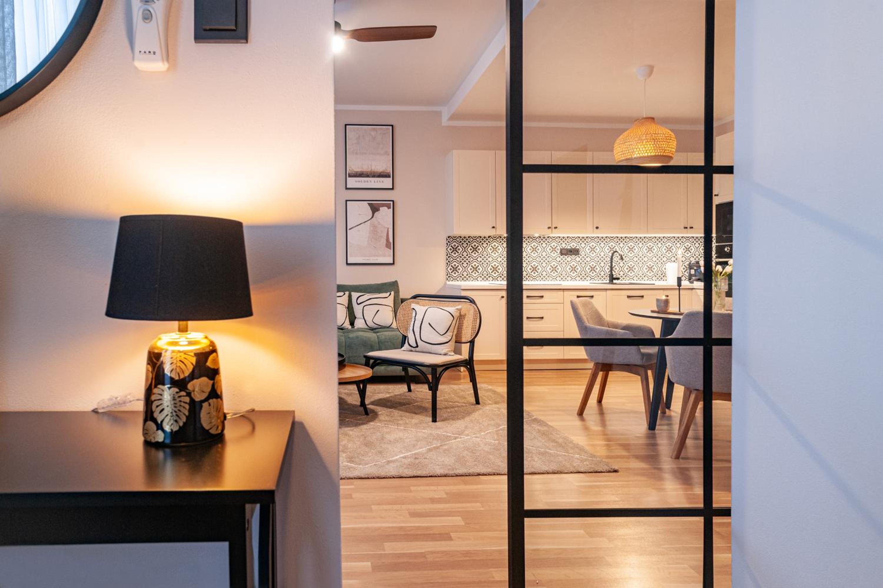 One-Bedroom Apartment - Photo 1