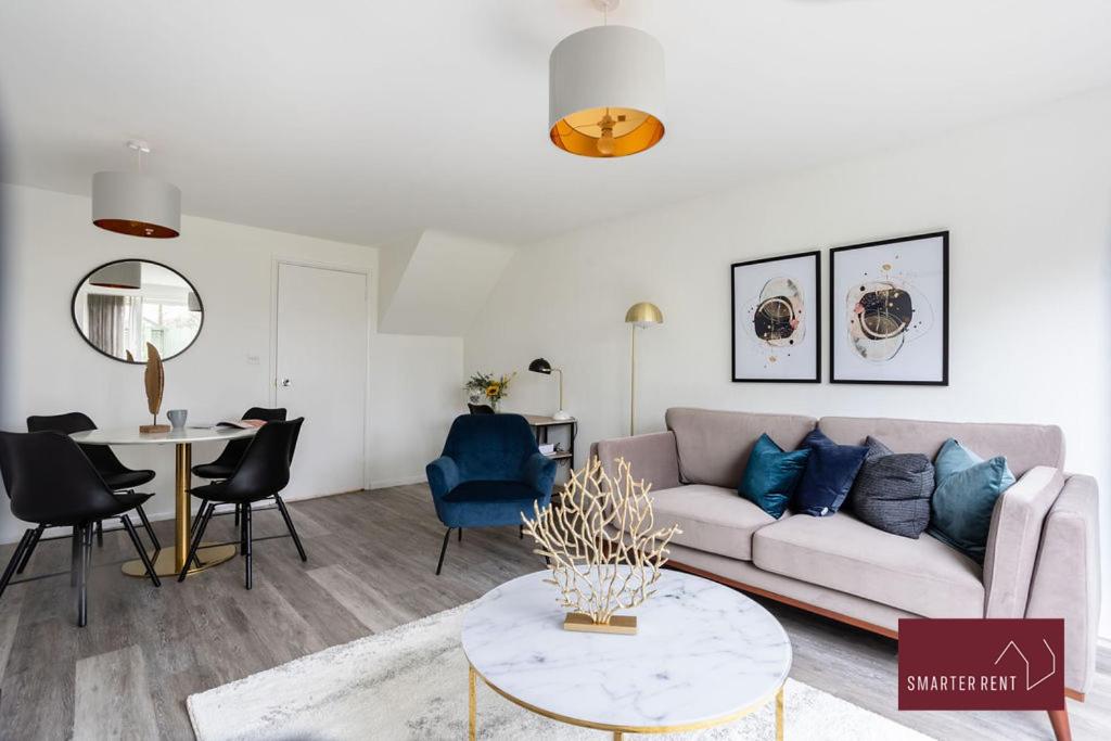 Apartment photo 1