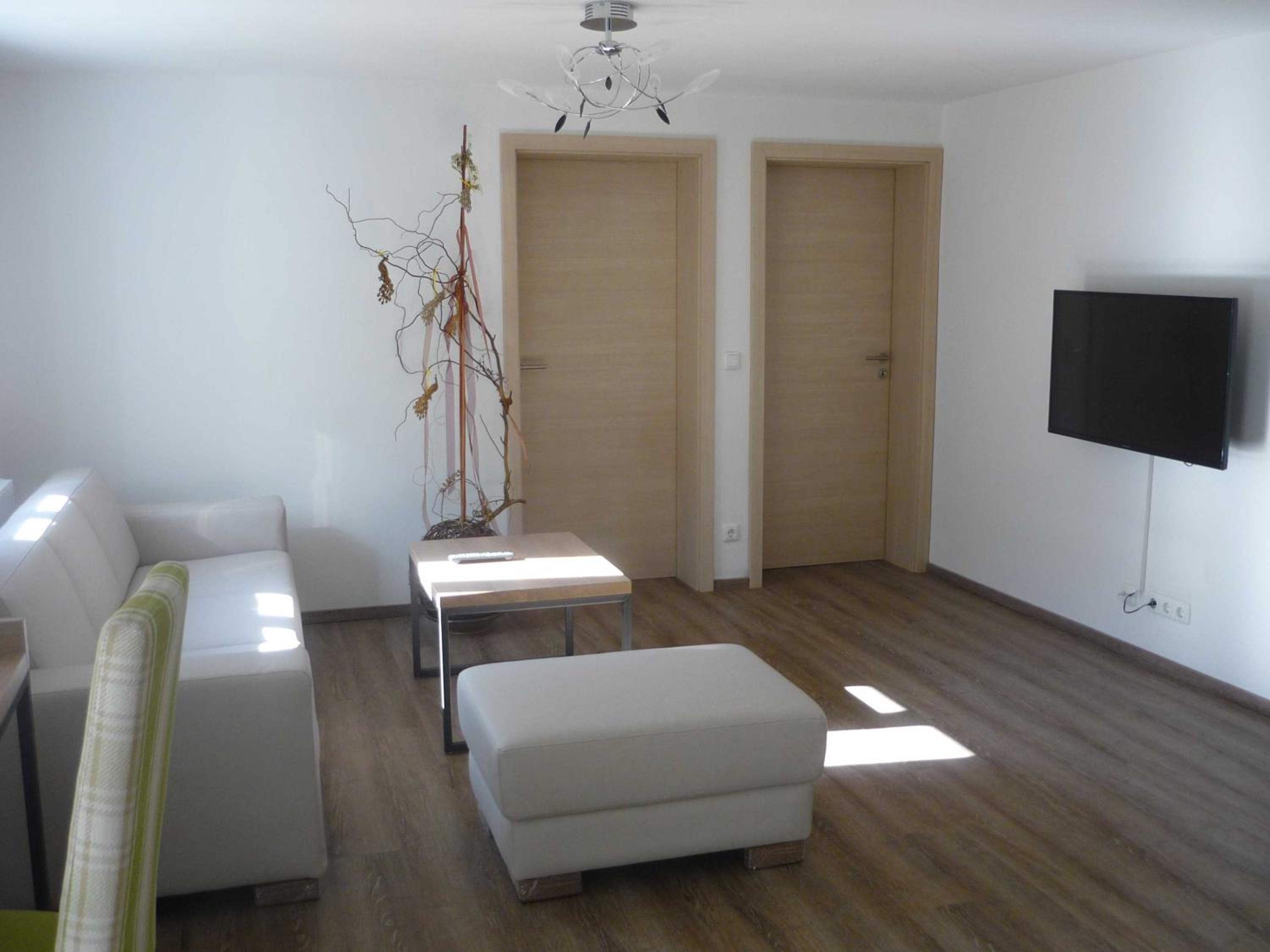Two-Bedroom Apartment with Shower  photo 2
