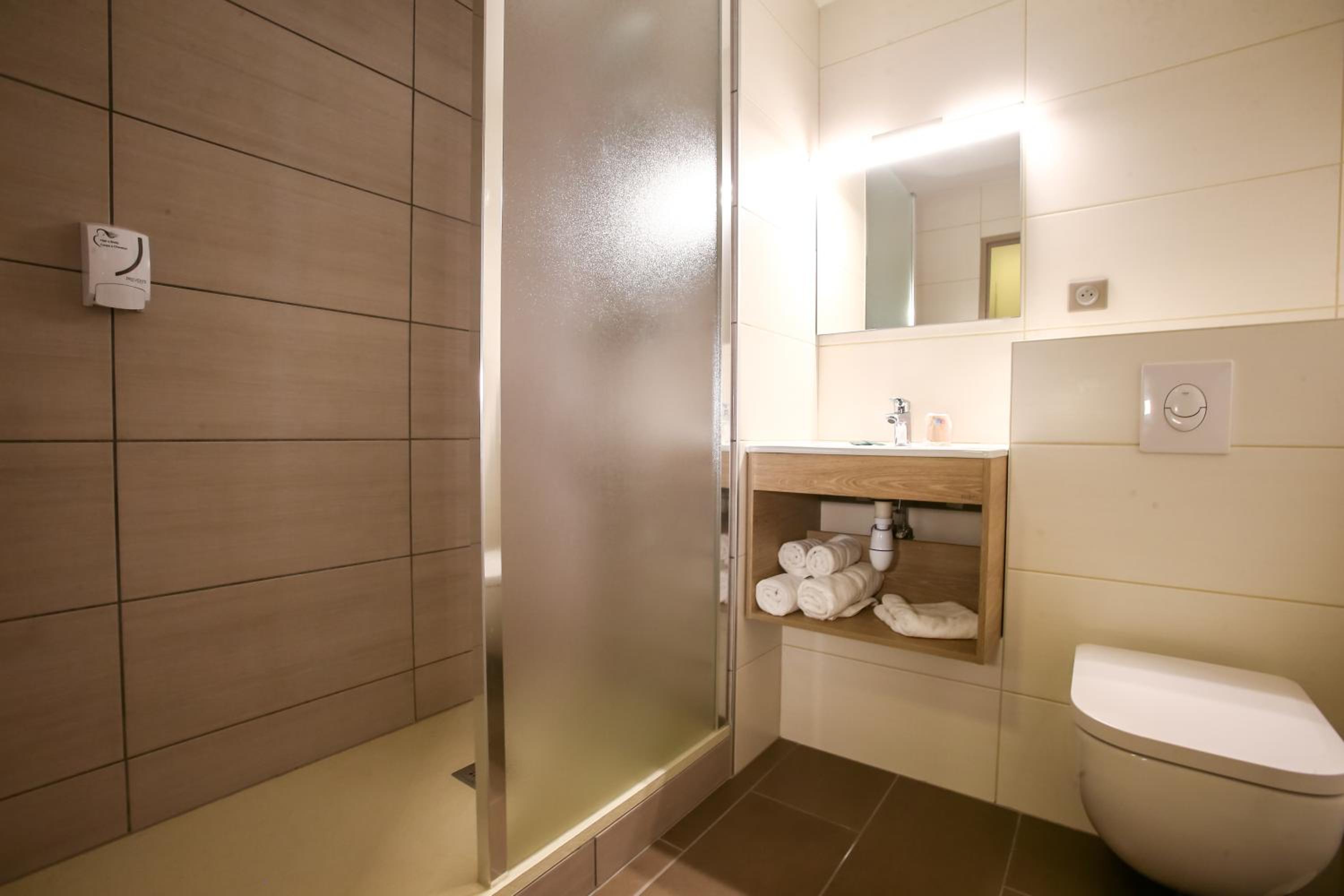 Superior Twin Room - Photo 3