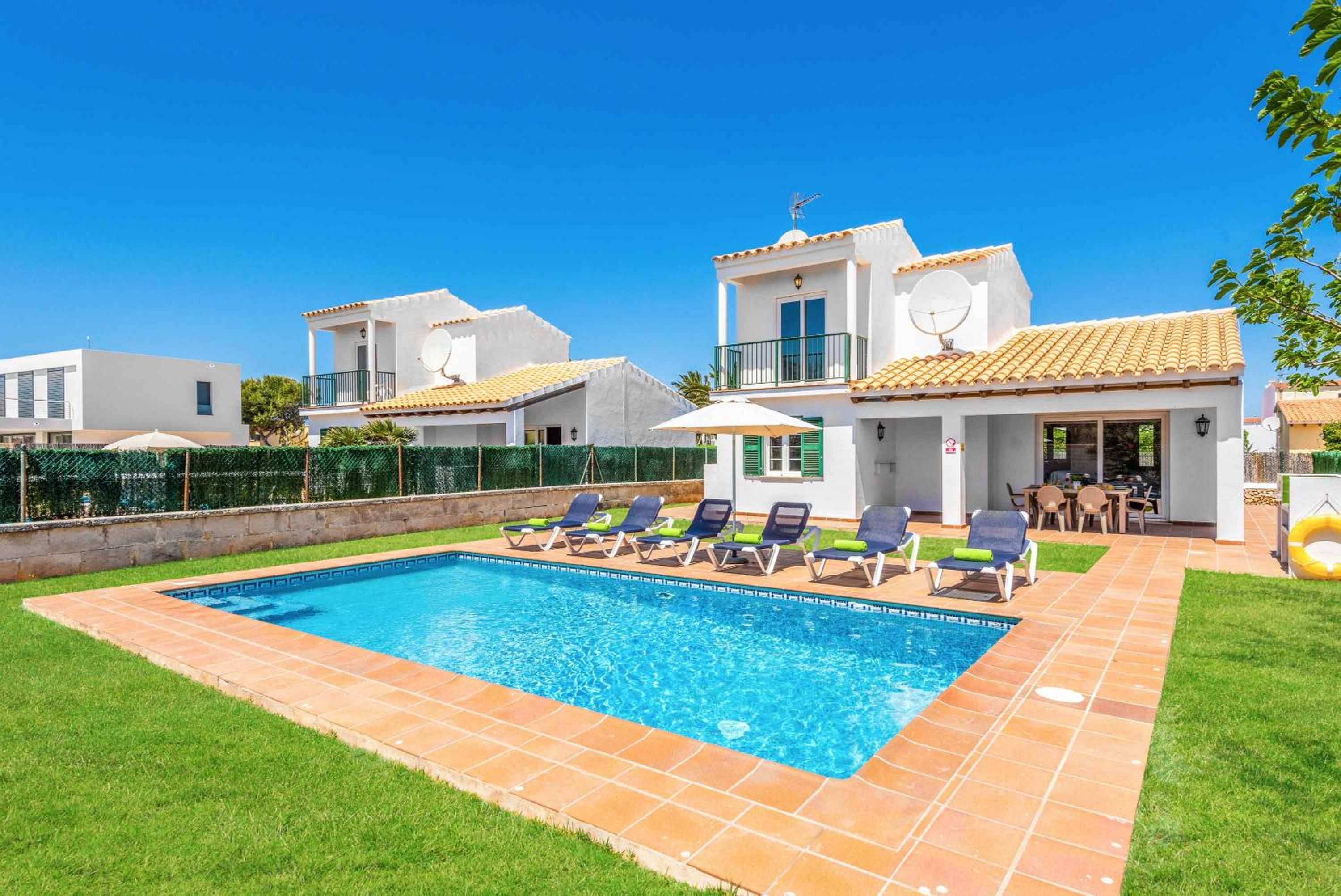 Villa de Tres Habitaciones