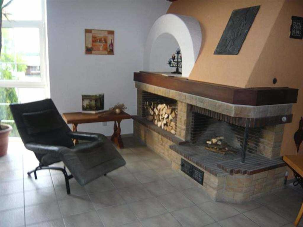 One-Bedroom Apartment with Balcony and Terrace photo 1